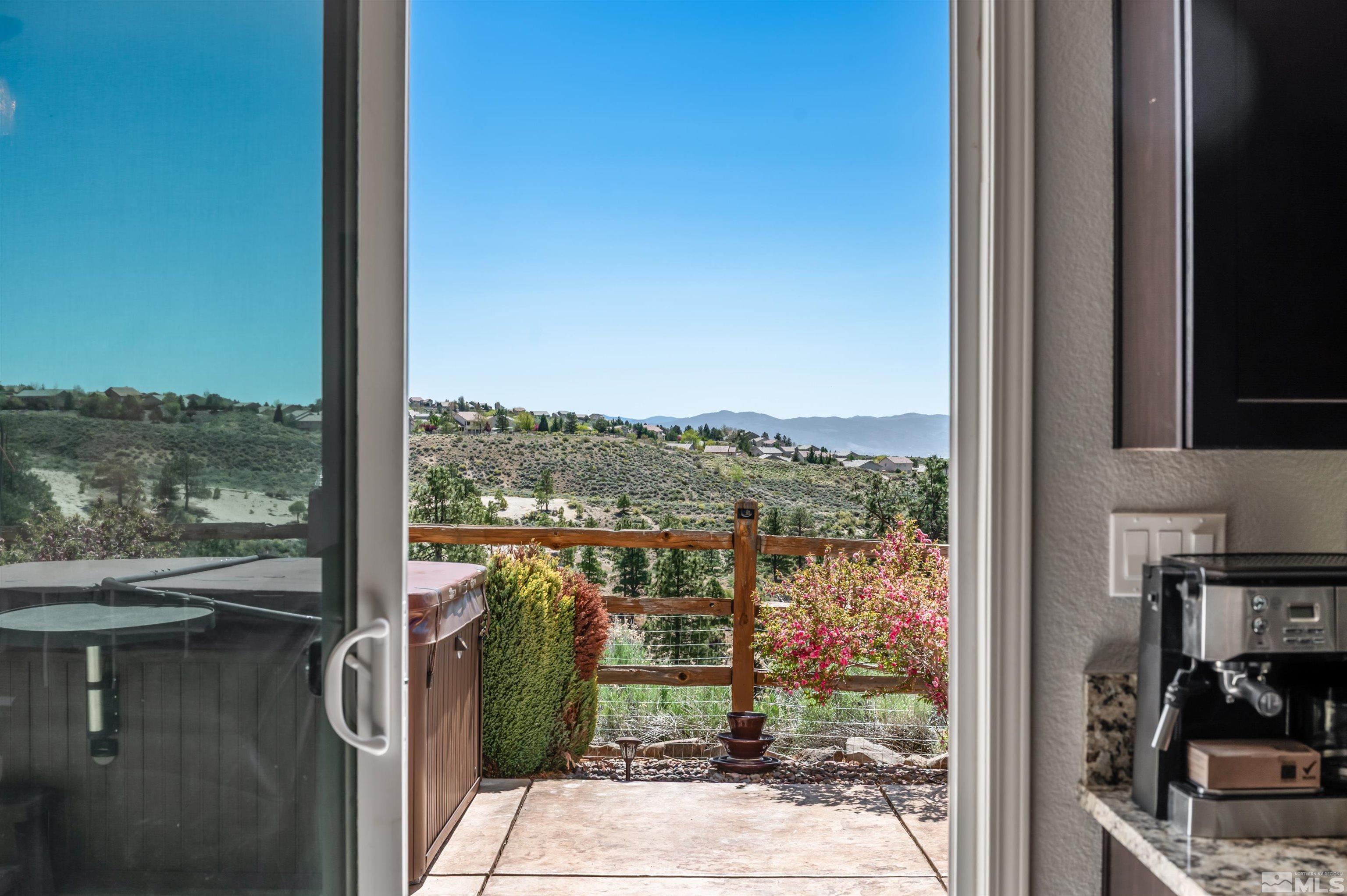 2720 Peavine Pines Court Property Photo 30