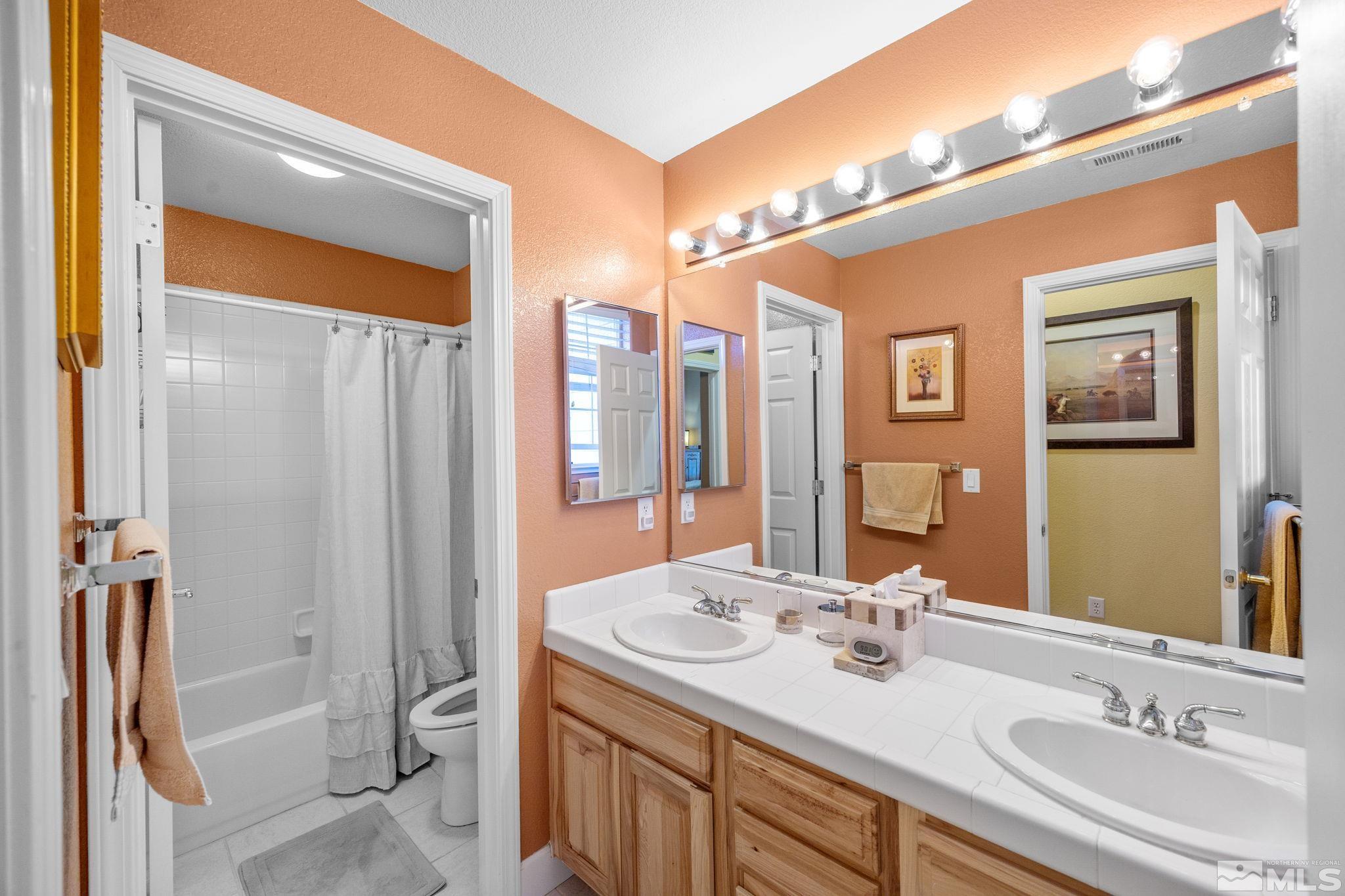 2515 Bedford Way Property Photo 10