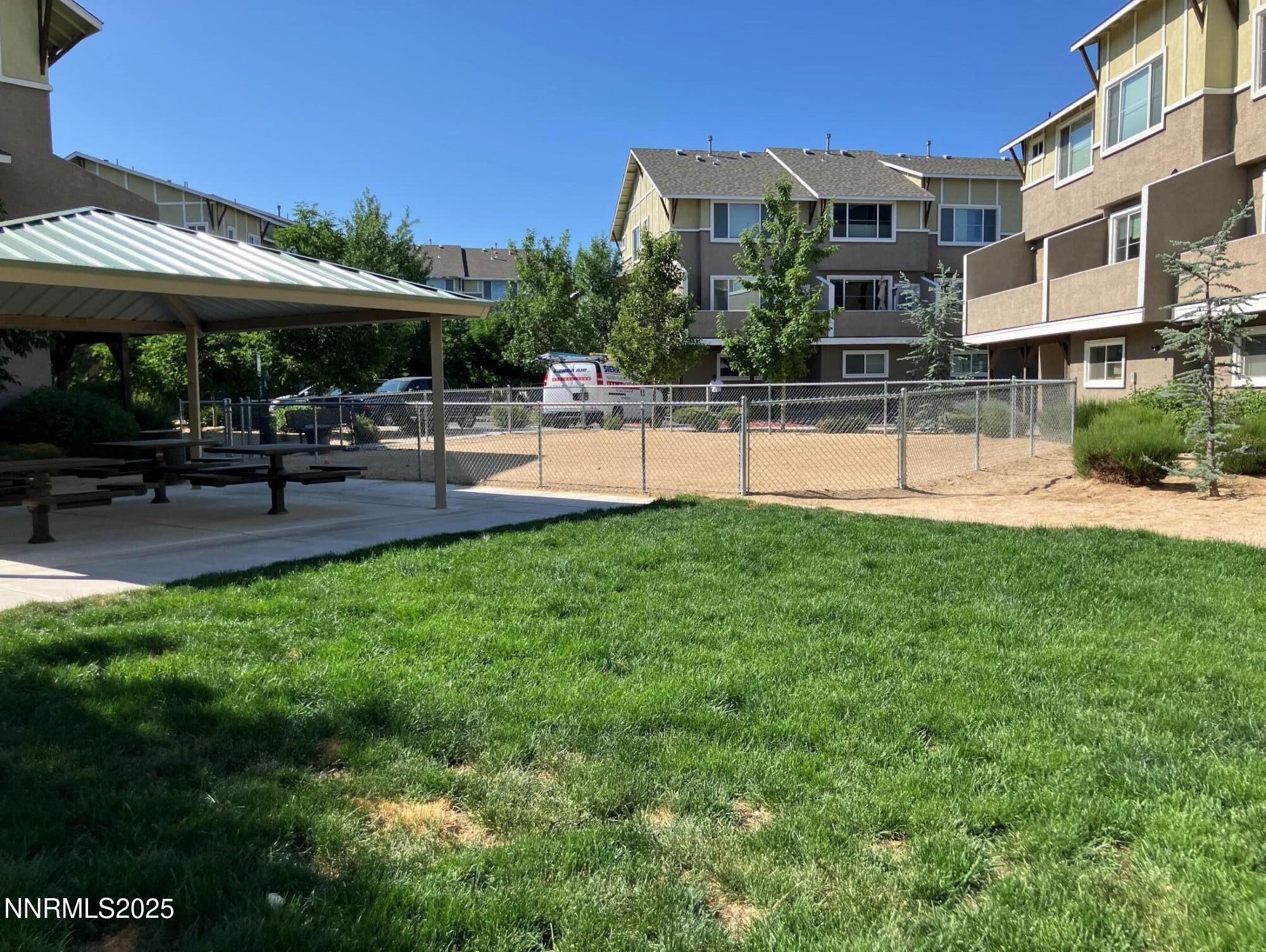 2740 Elsie Irene Lane Property Photo 11