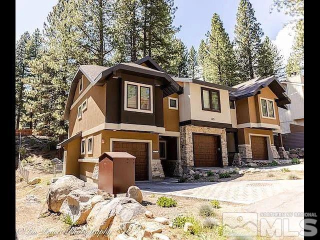 365 Cottonwood Court Property Photo 1