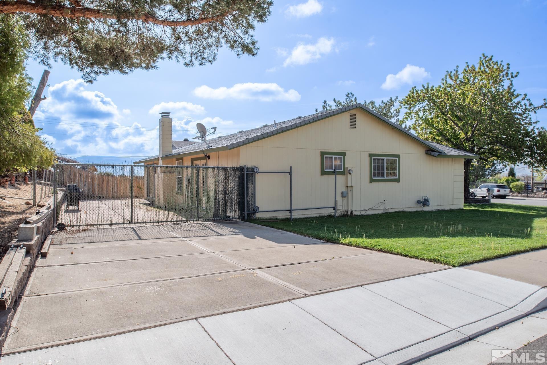 830 Lepori Way Property Photo 32