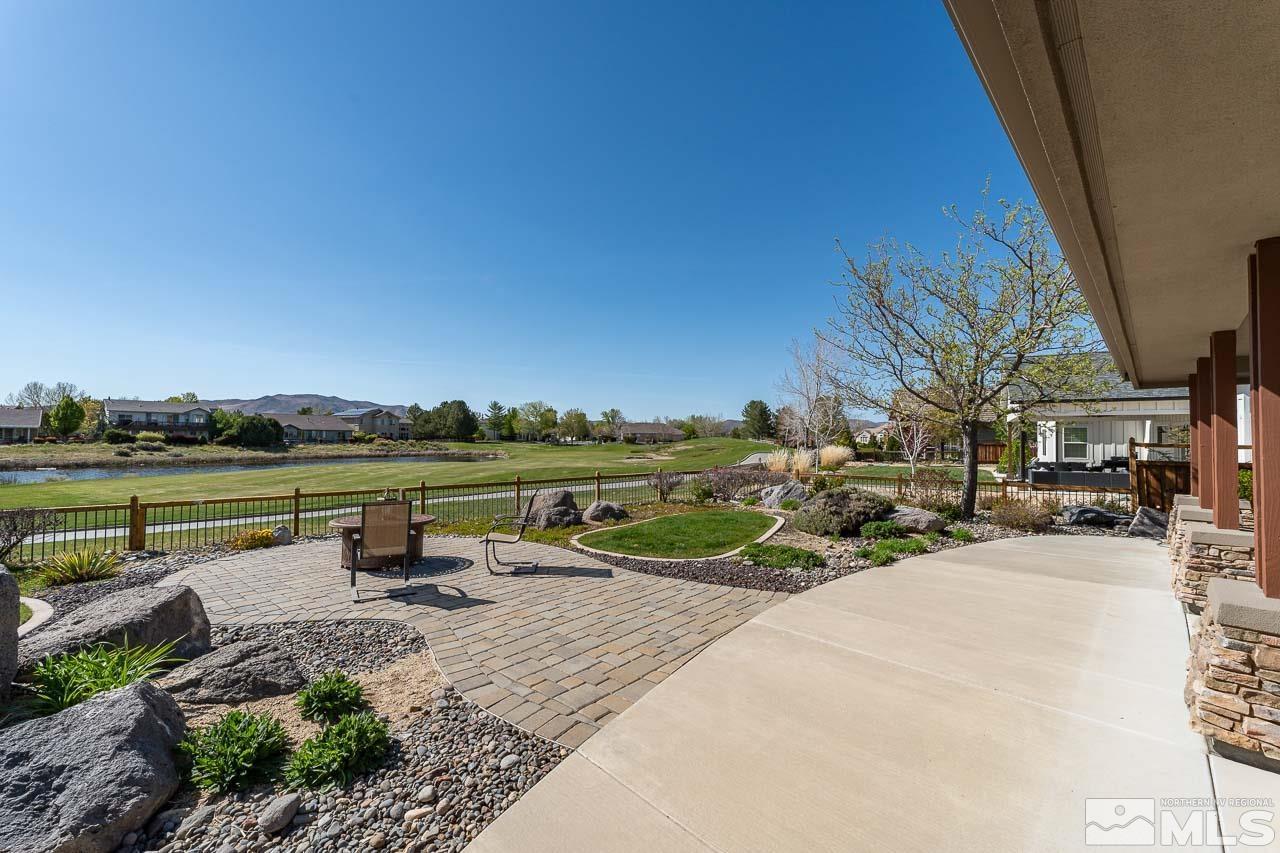 7435 Island Queen Drive Property Photo 14