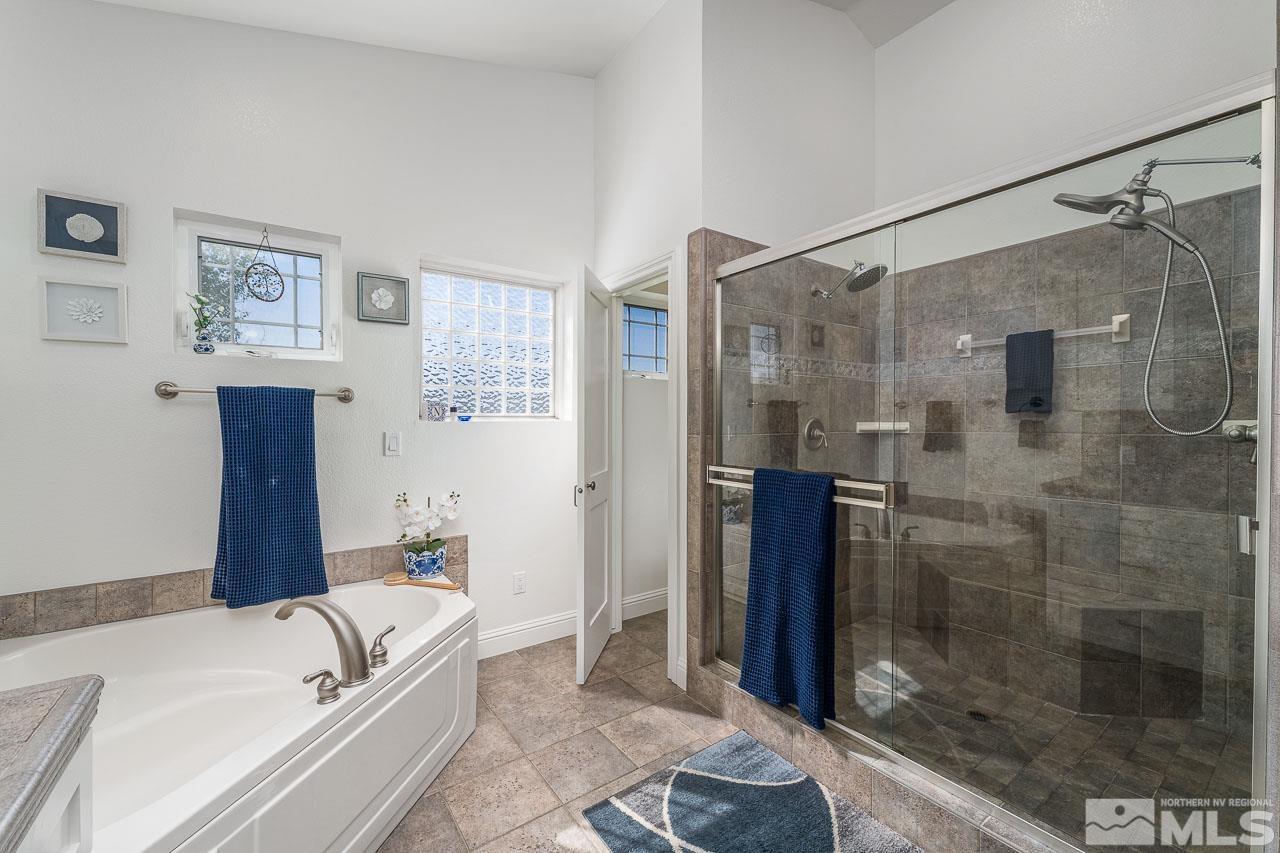 7435 Island Queen Drive Property Photo 28
