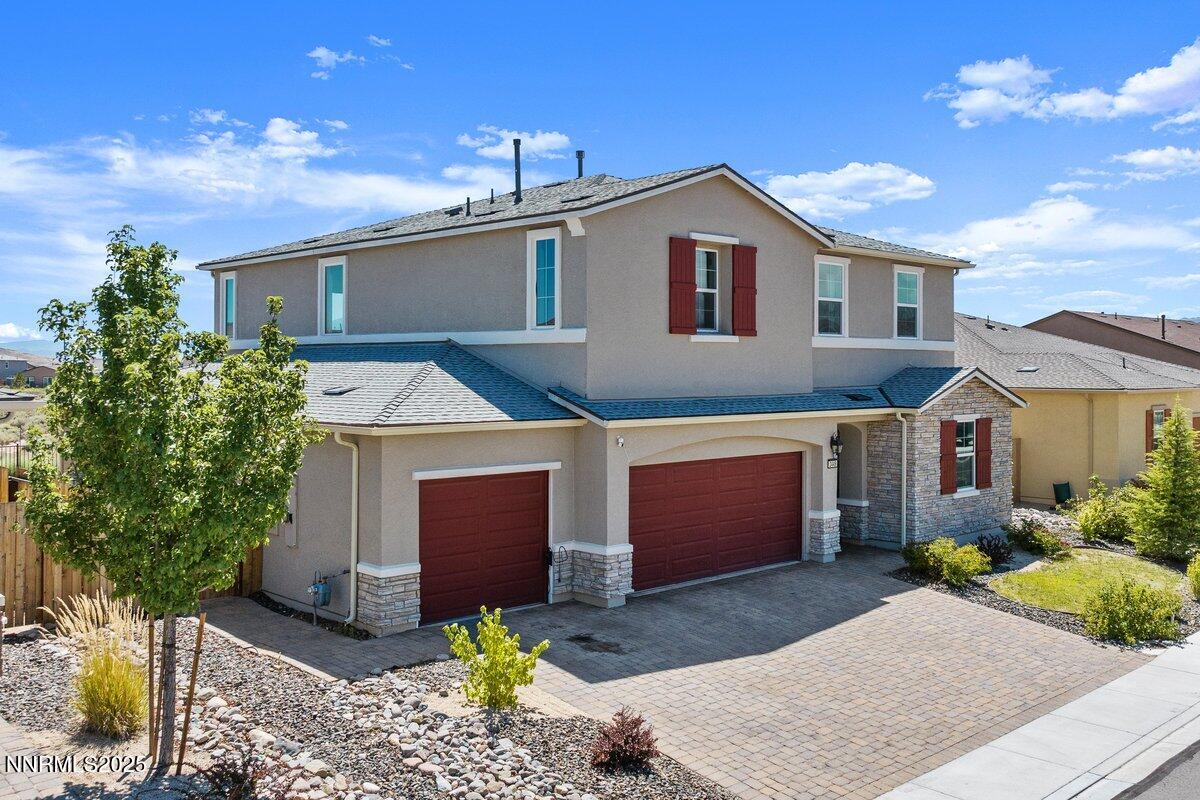 2449 Butte Creek Drive Property Photo 1