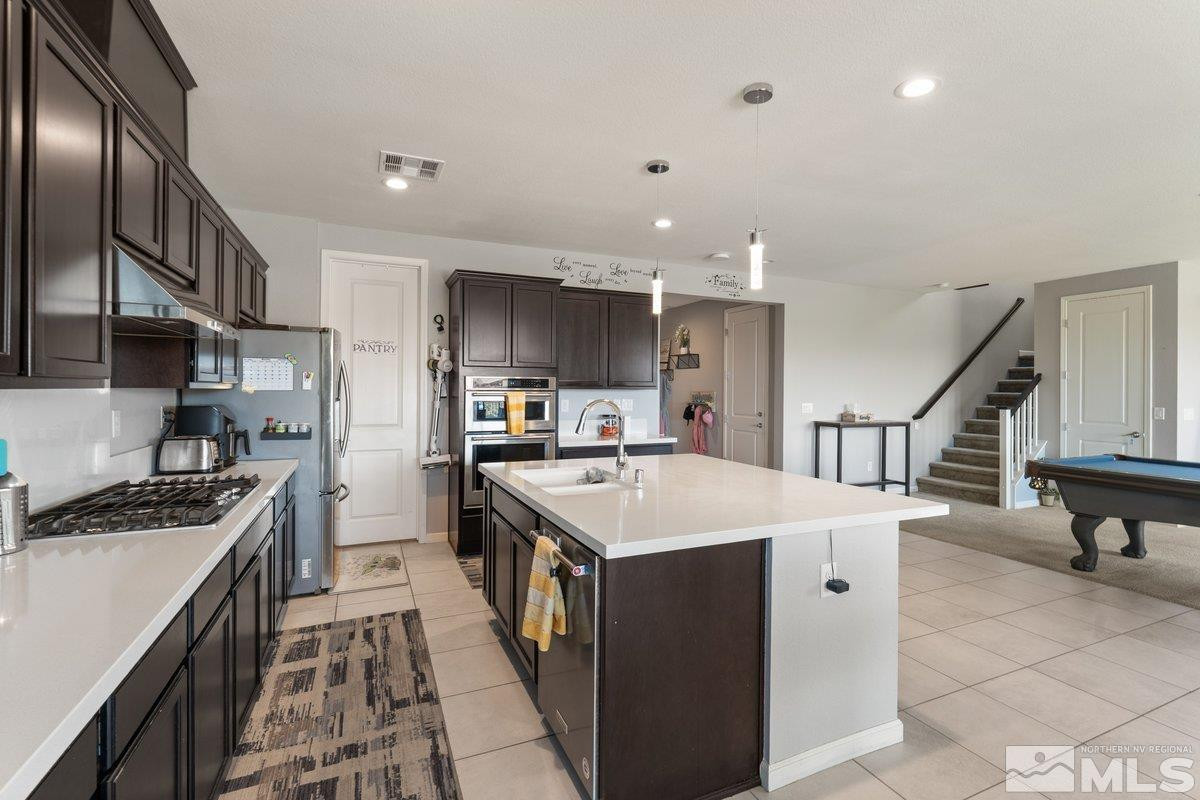 2449 Butte Creek Drive Property Photo 11