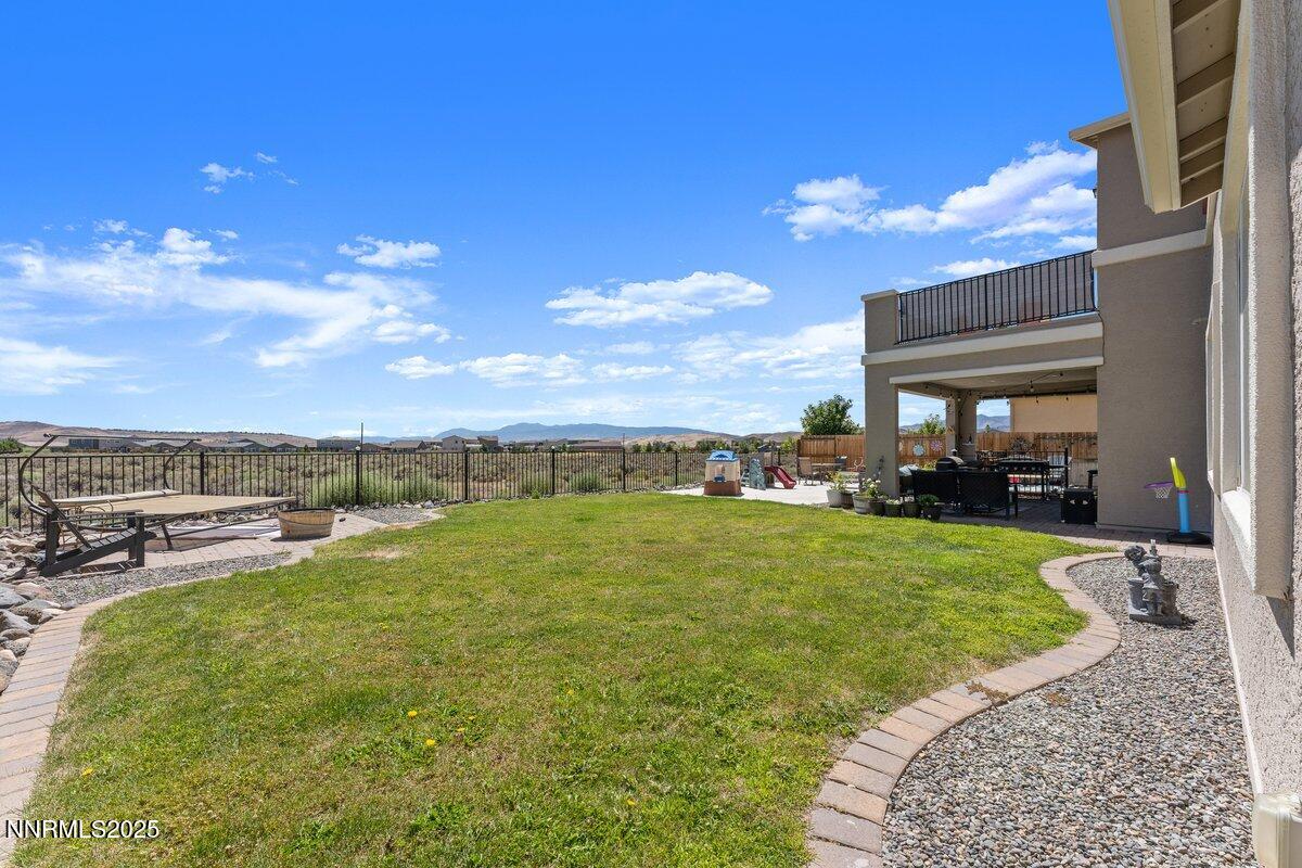 2449 Butte Creek Drive Property Photo 34