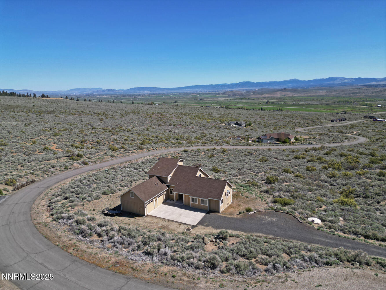 295 Hawkins Peak Rd Property Photo 3