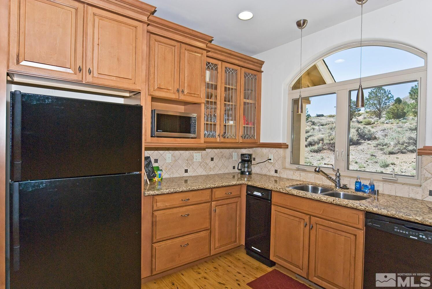 295 Hawkins Peak Rd Property Photo 11