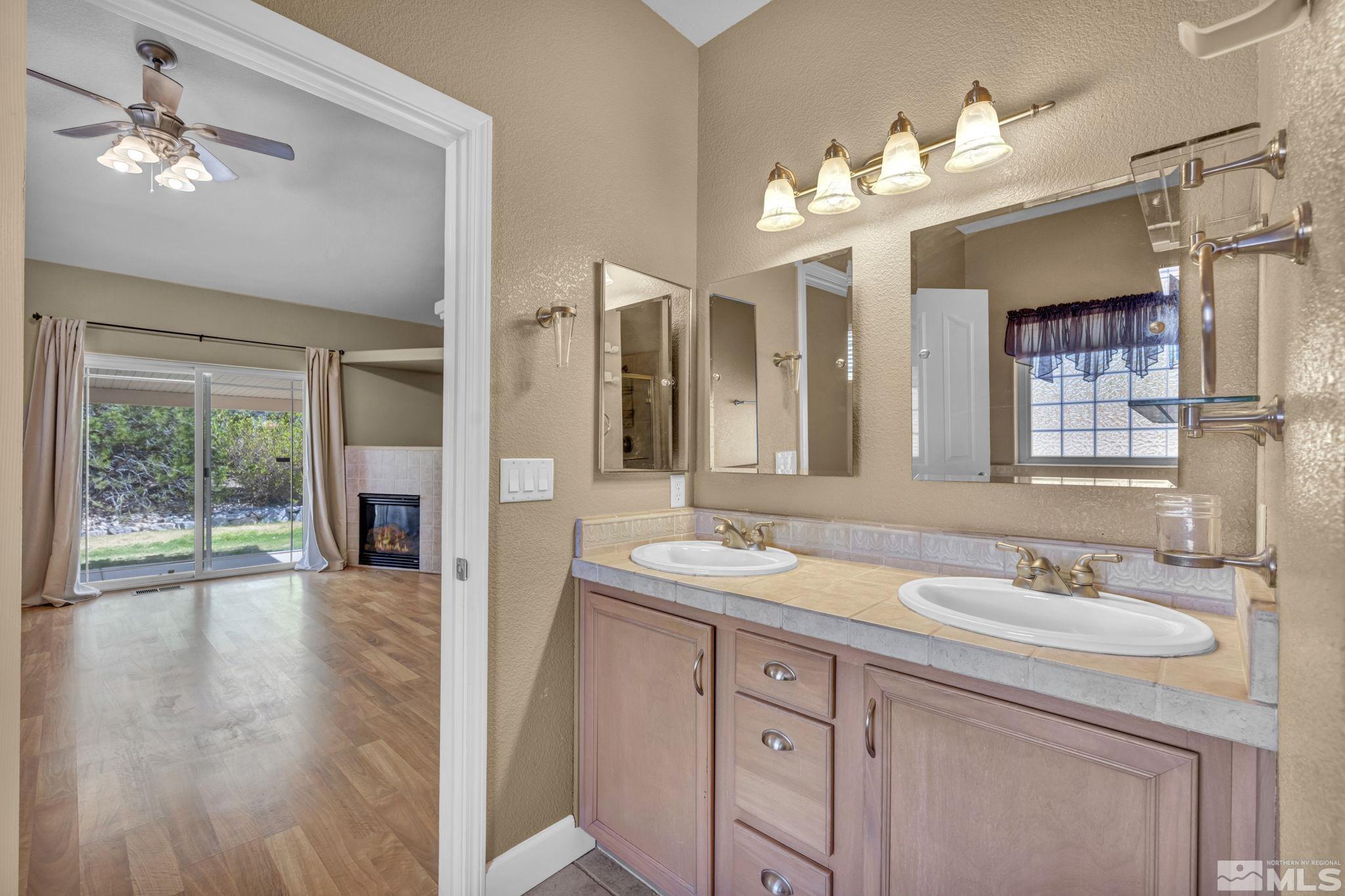 2710 Thirsty Magoo Court Property Photo 15