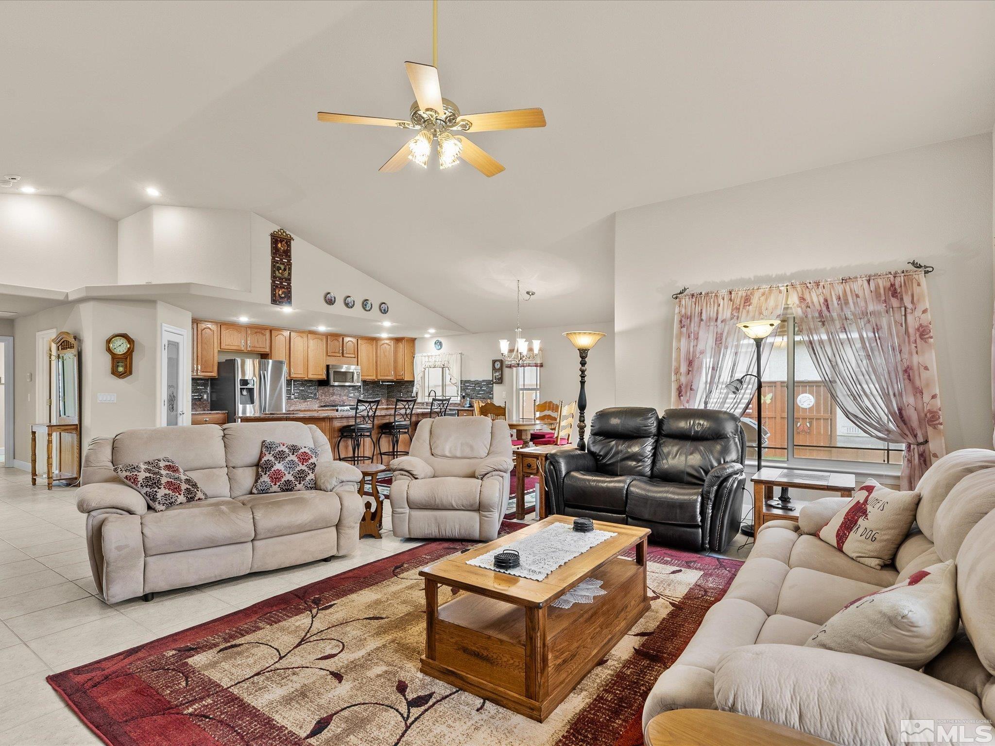 137 Desert Lakes Drive Property Photo 8