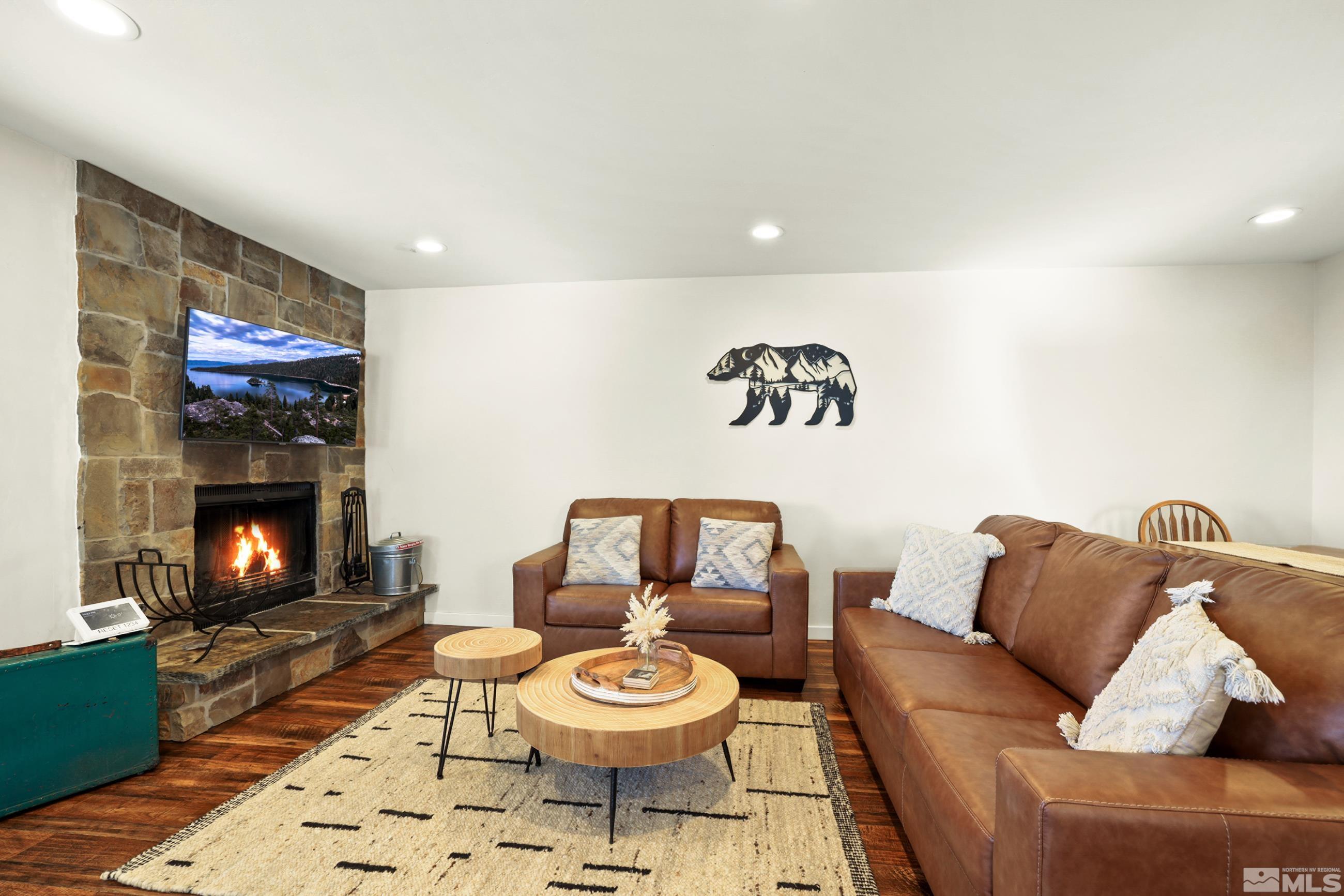 758 Milky Way Court E Property Photo 1