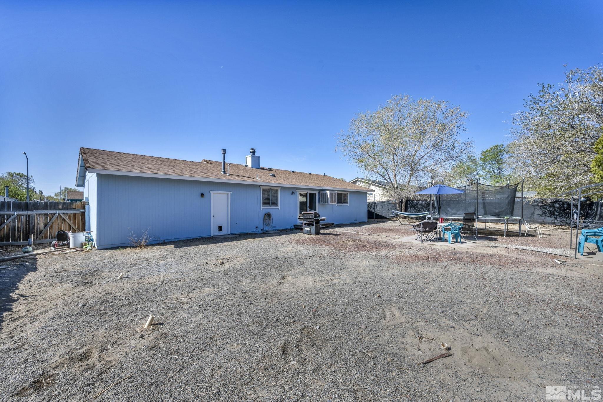 784 E St Property Photo 7