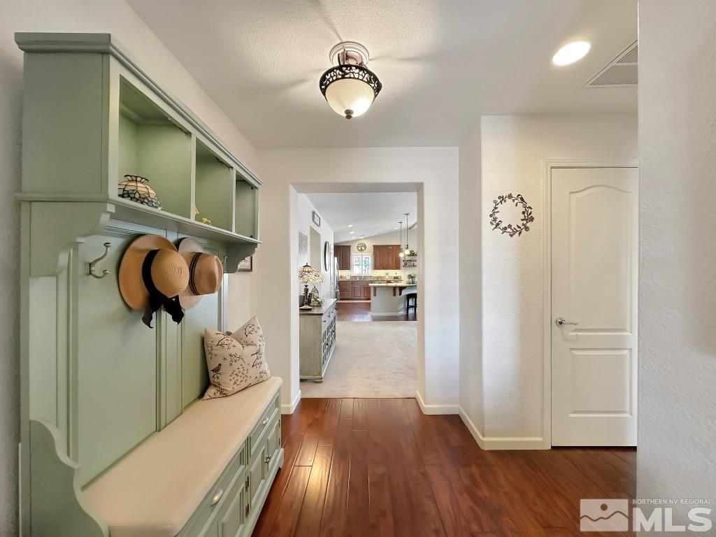 4046 Wisdom Dr. Property Photo 4