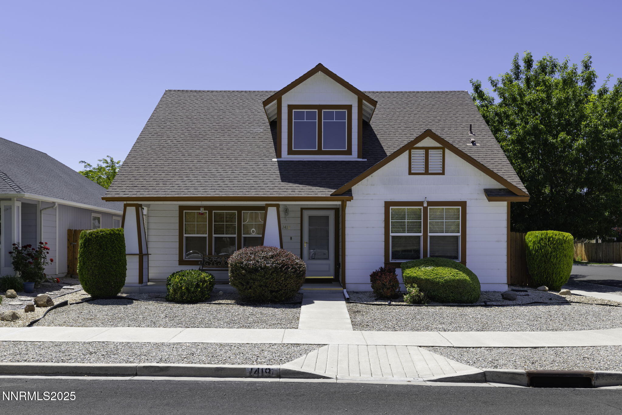 1419 Honey Locust Property Photo 1