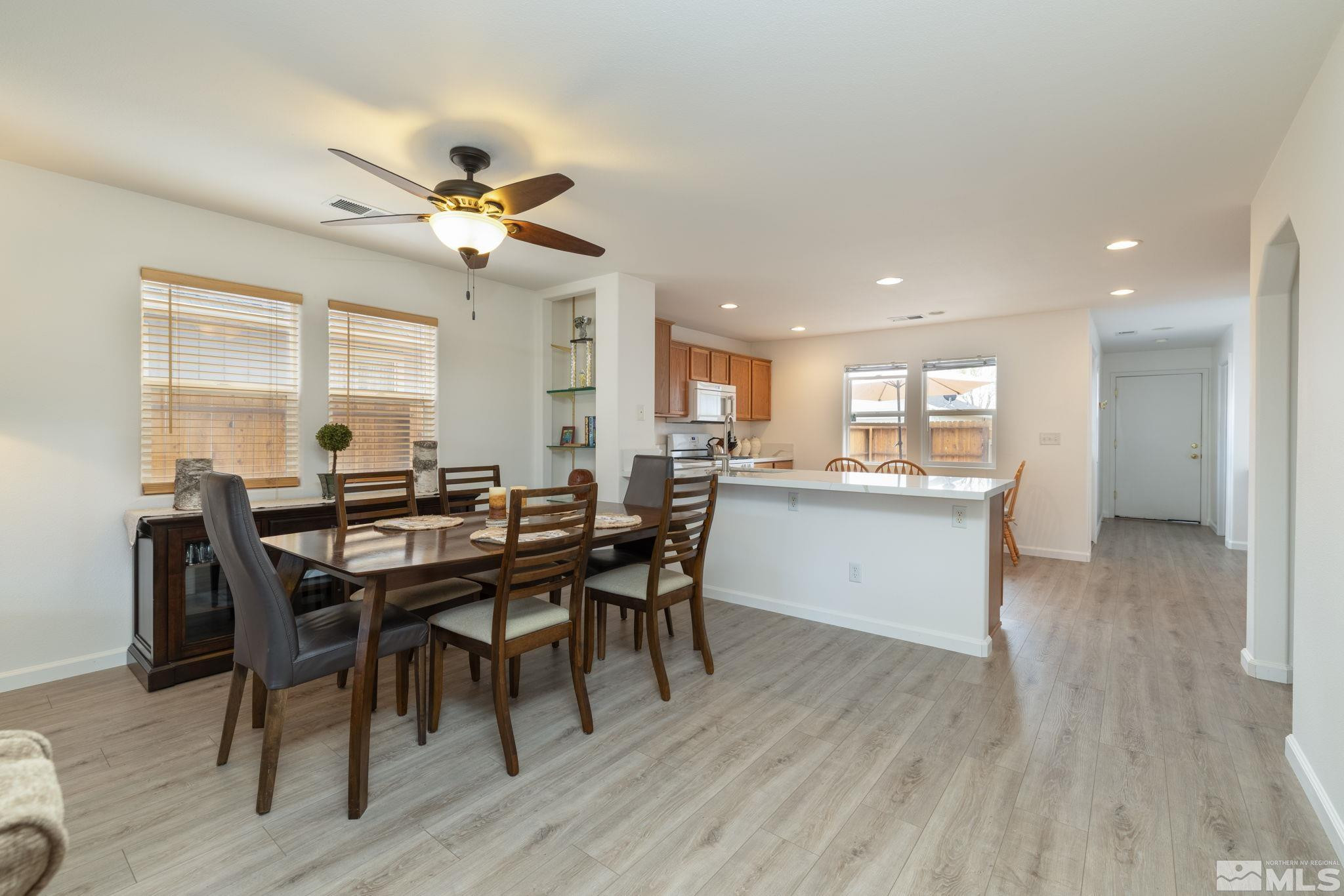 1419 Honey Locust Property Photo 6