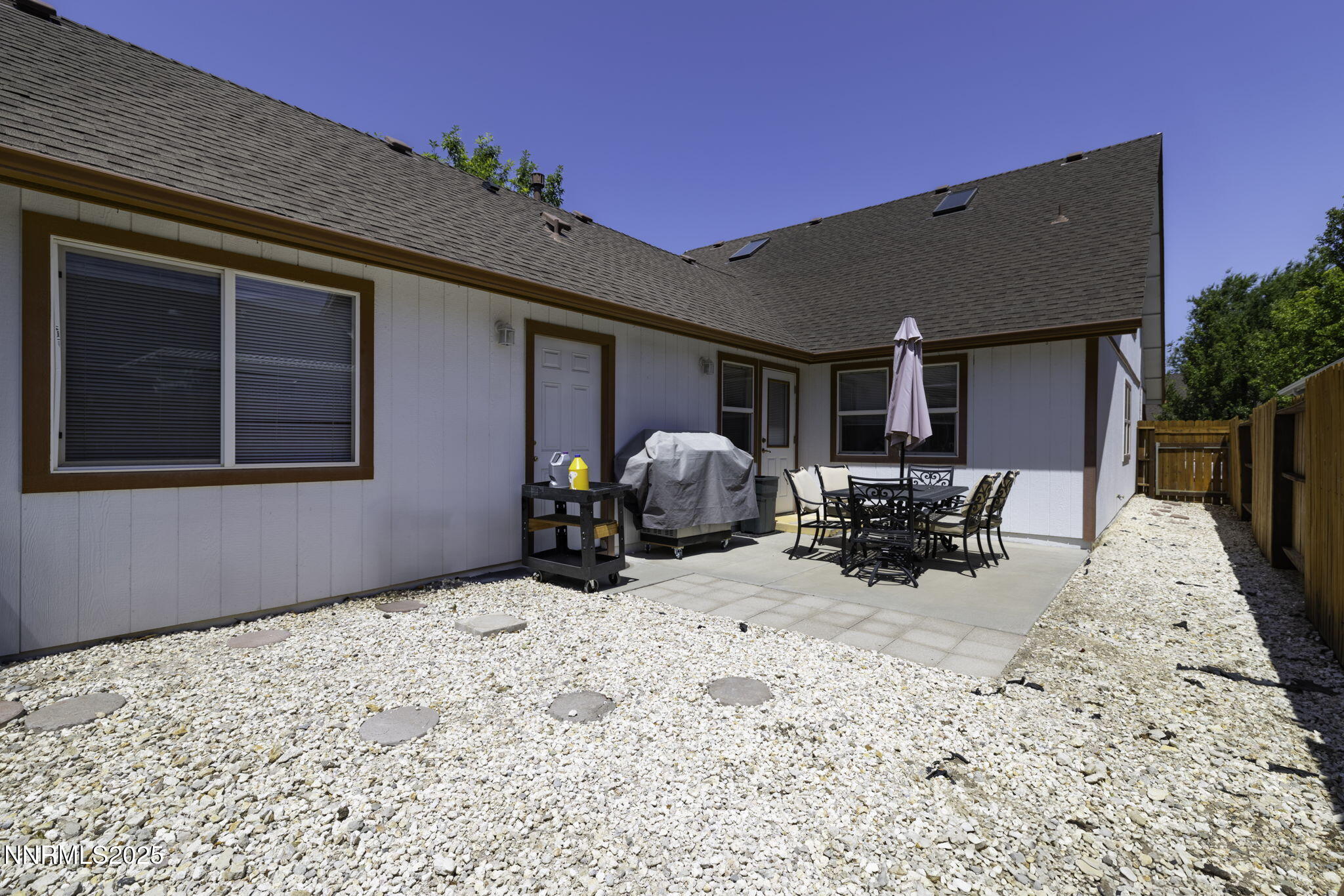 1419 Honey Locust Property Photo 17