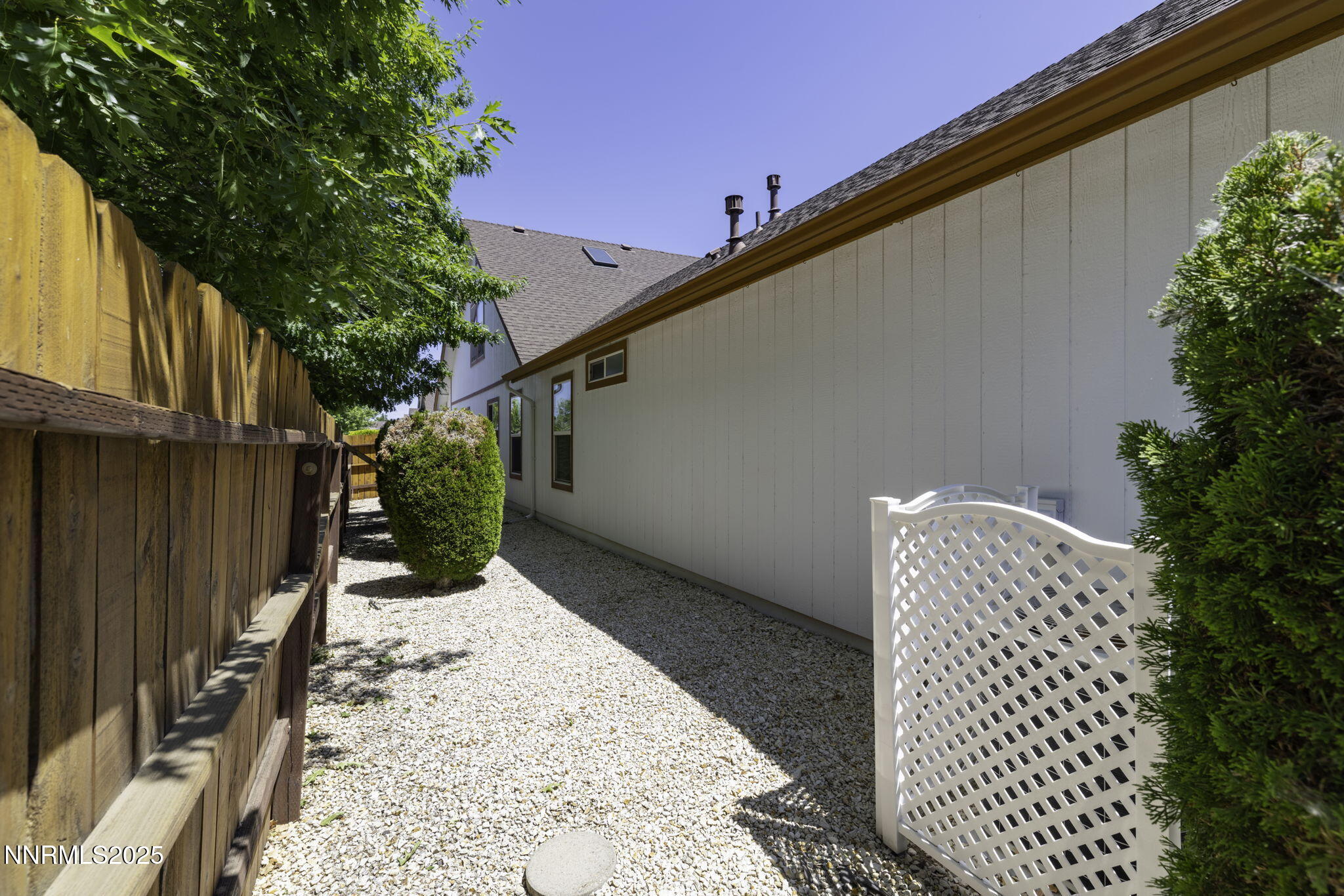 1419 Honey Locust Property Photo 20