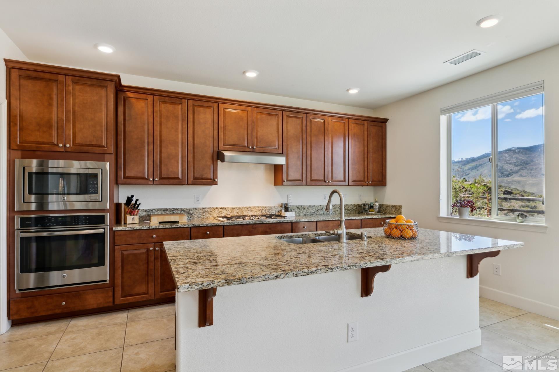 8770 Lost Creek Court Property Photo 12