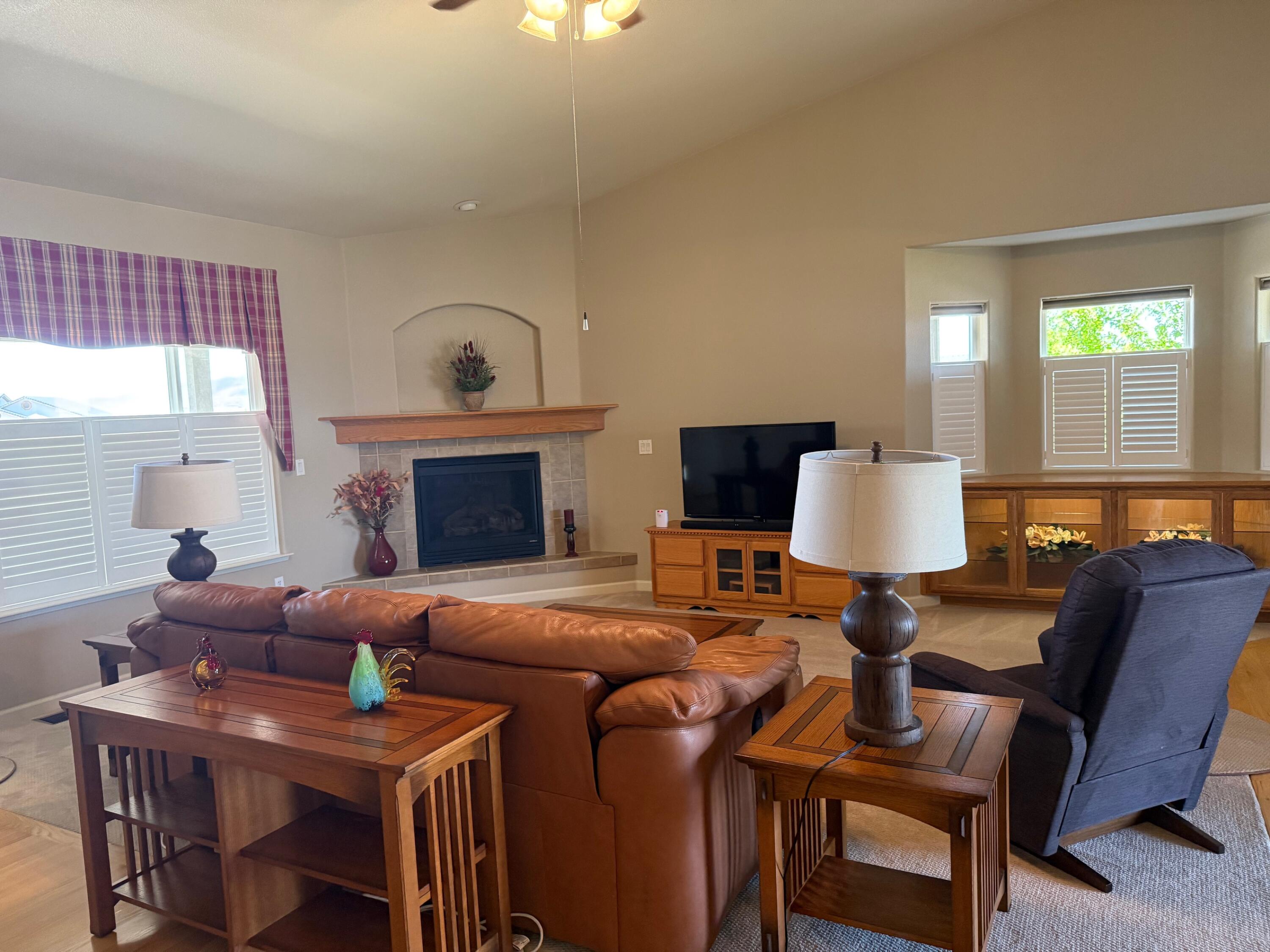 921 Red Rock Road Property Photo 10