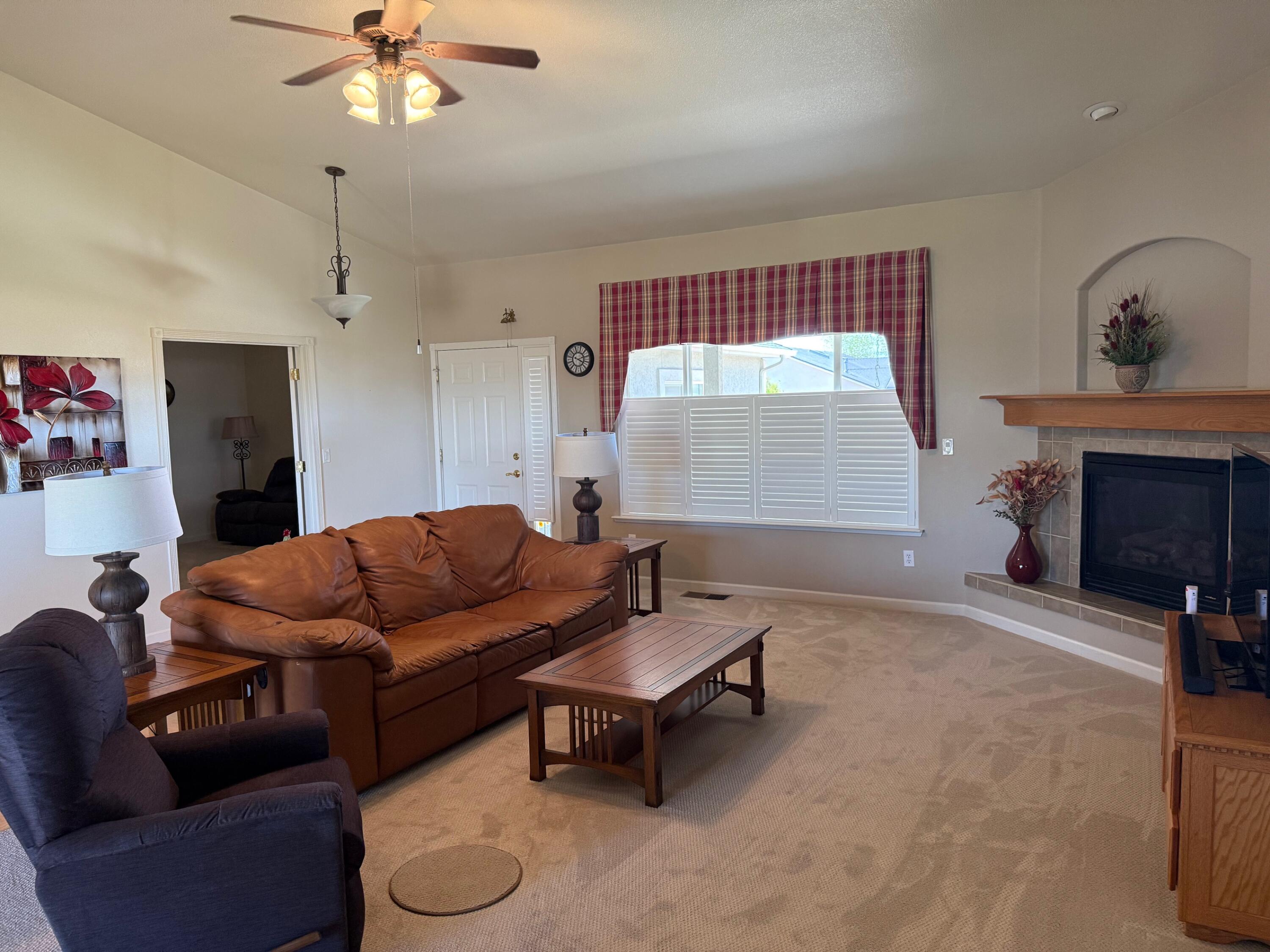 921 Red Rock Road Property Photo 11