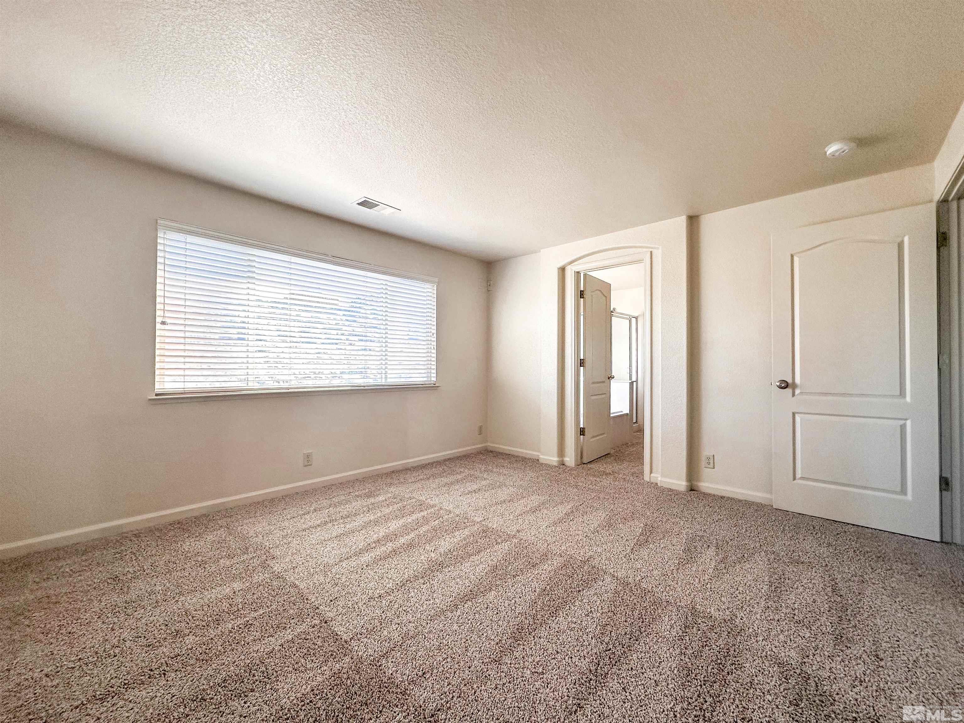 1883 Cambridge Hills Court Property Photo 8