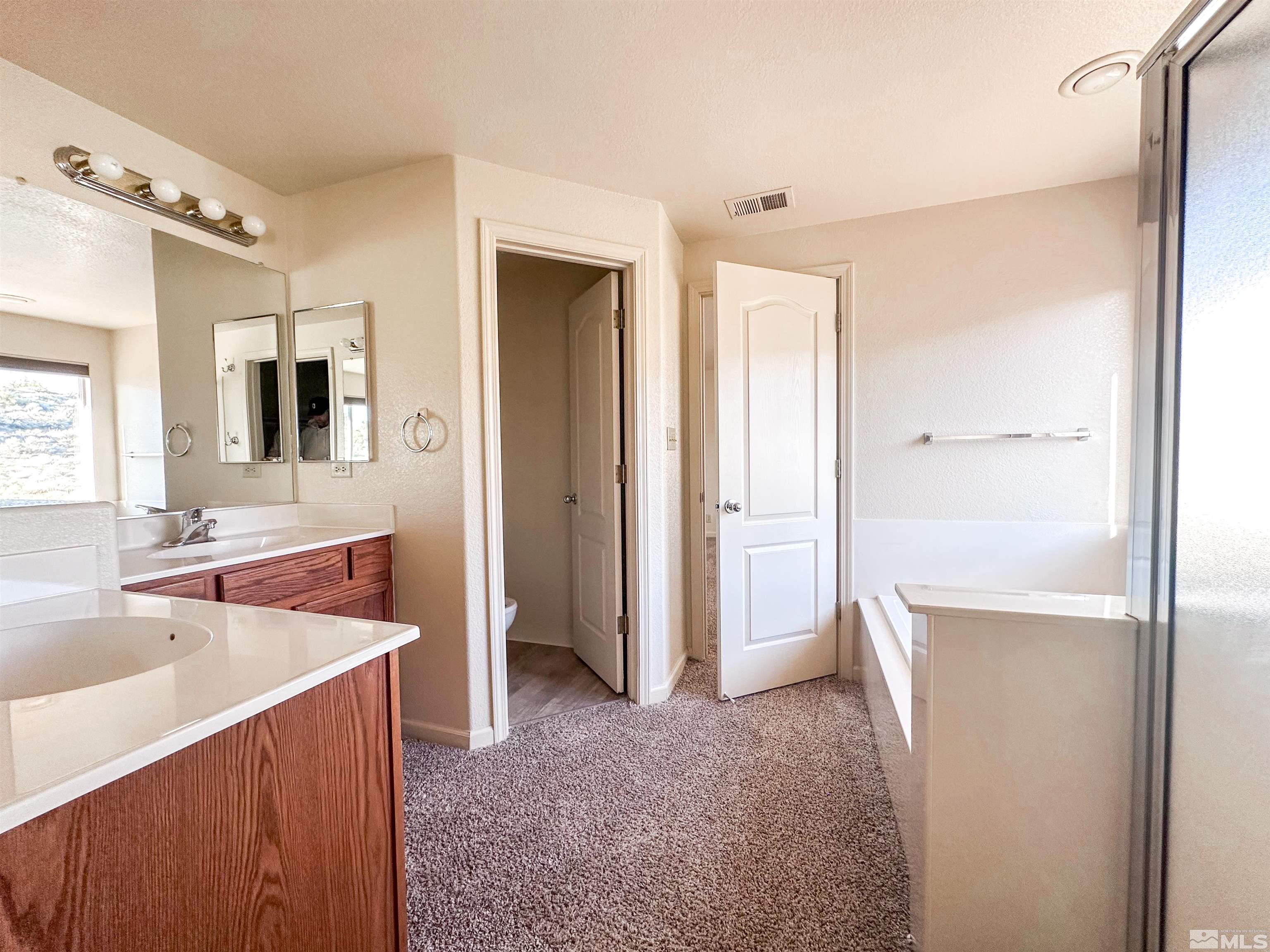 1883 Cambridge Hills Court Property Photo 9
