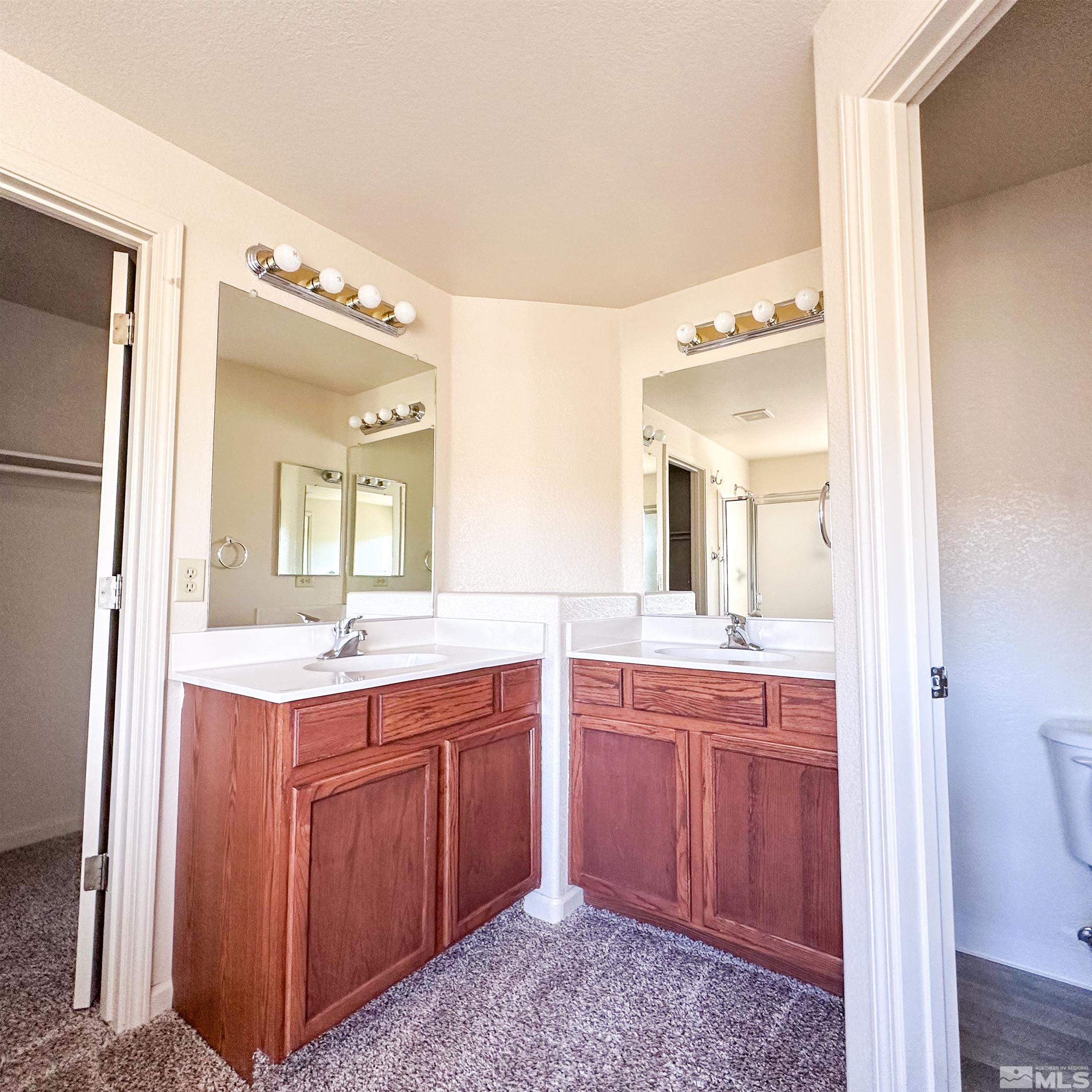 1883 Cambridge Hills Court Property Photo 10
