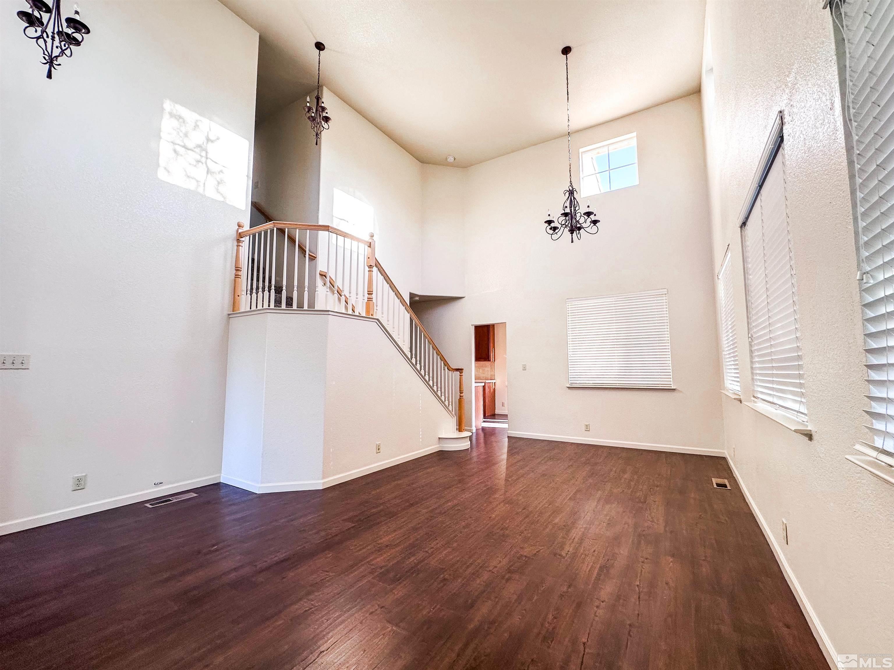 1883 Cambridge Hills Court Property Photo 12