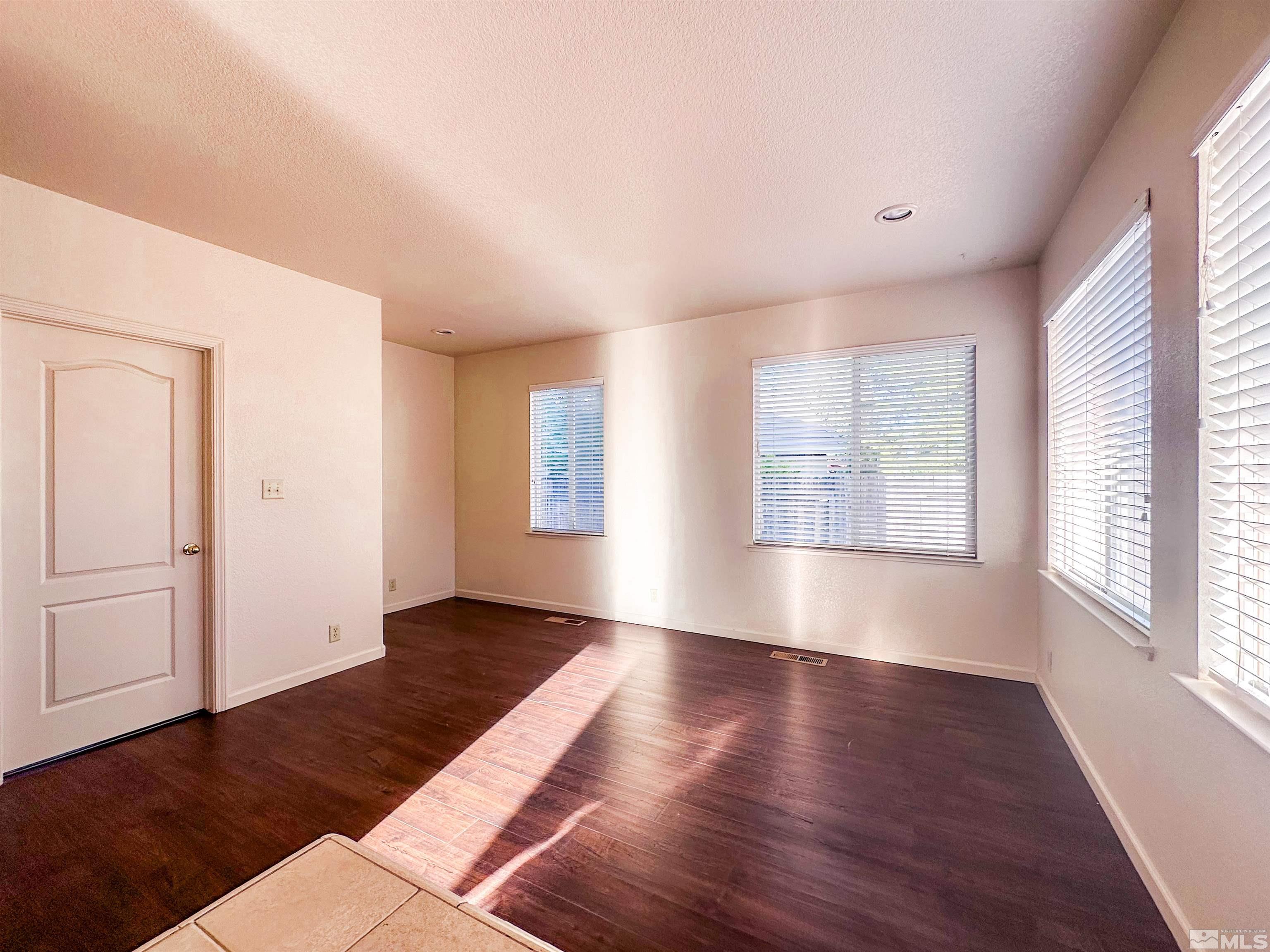 1883 Cambridge Hills Court Property Photo 16