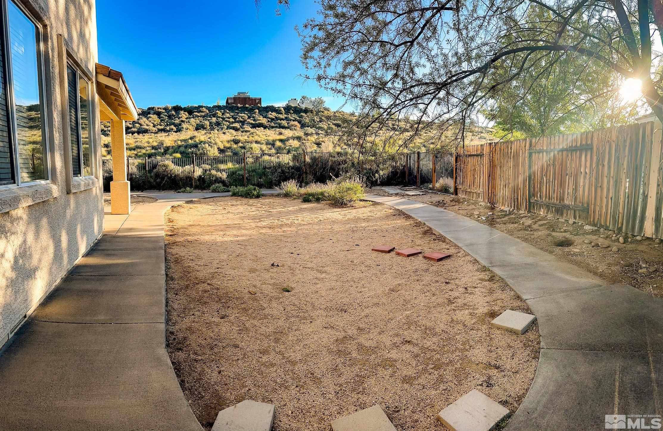 1883 Cambridge Hills Court Property Photo 21