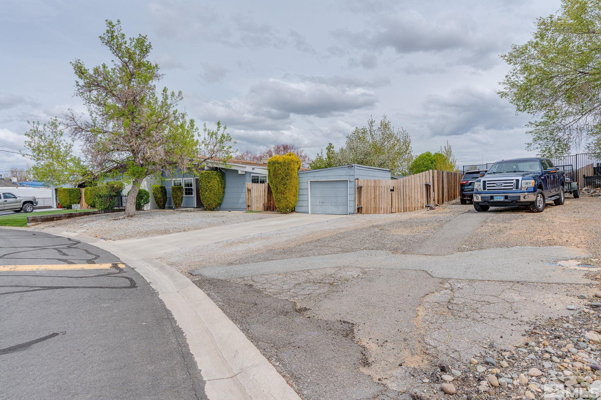 11420 Rocky Mountain Street Property Photo 4