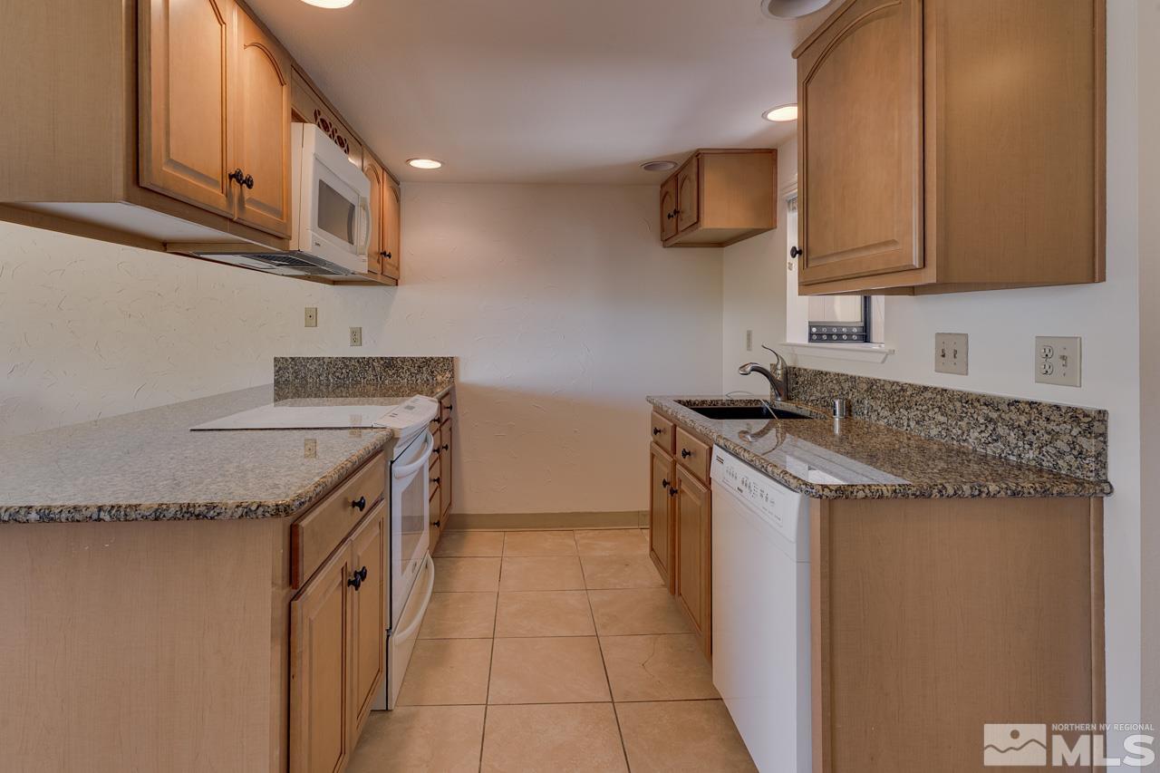3452 Bowie Rd Property Photo 4