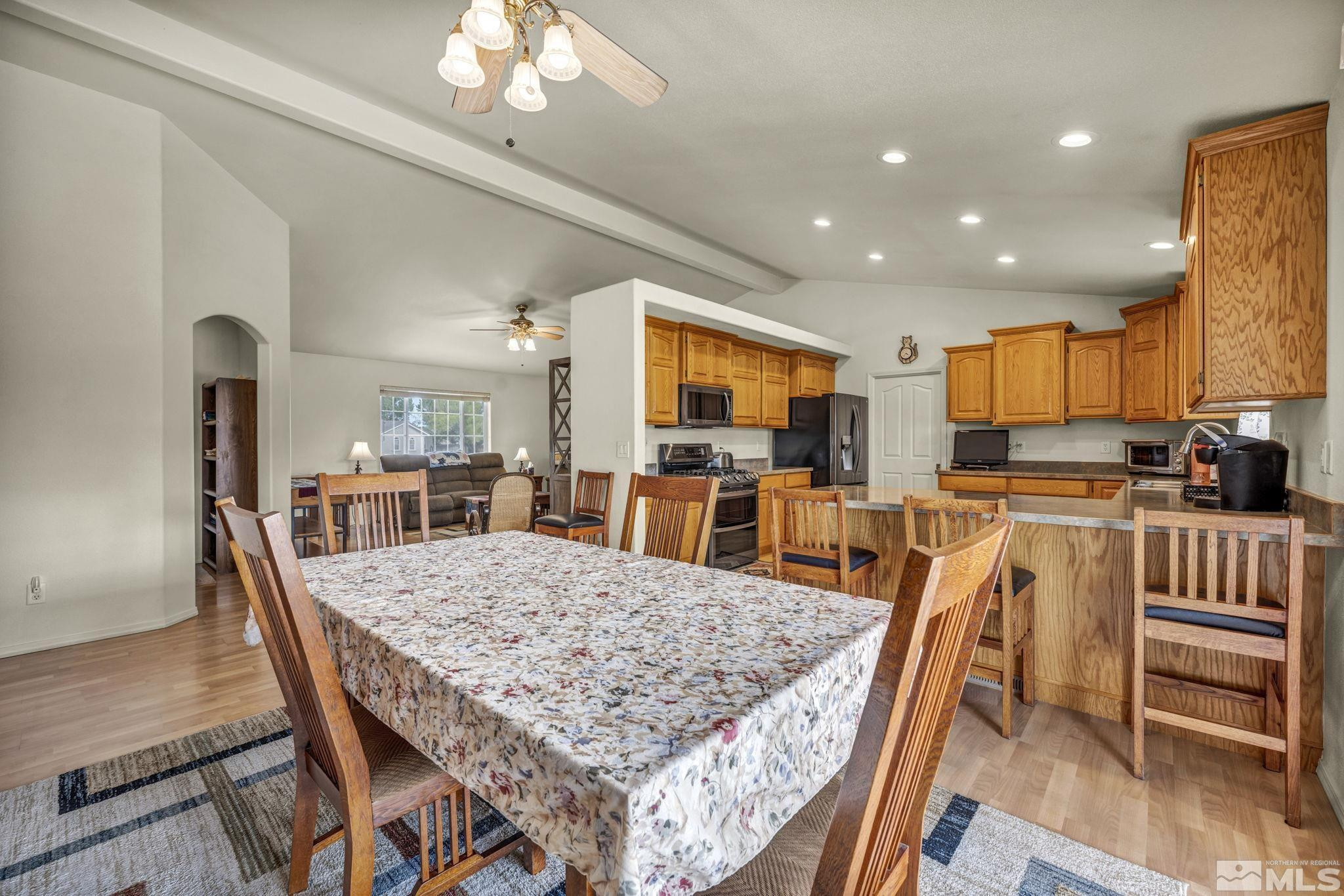 688 Sunrise Terrace Property Photo 17