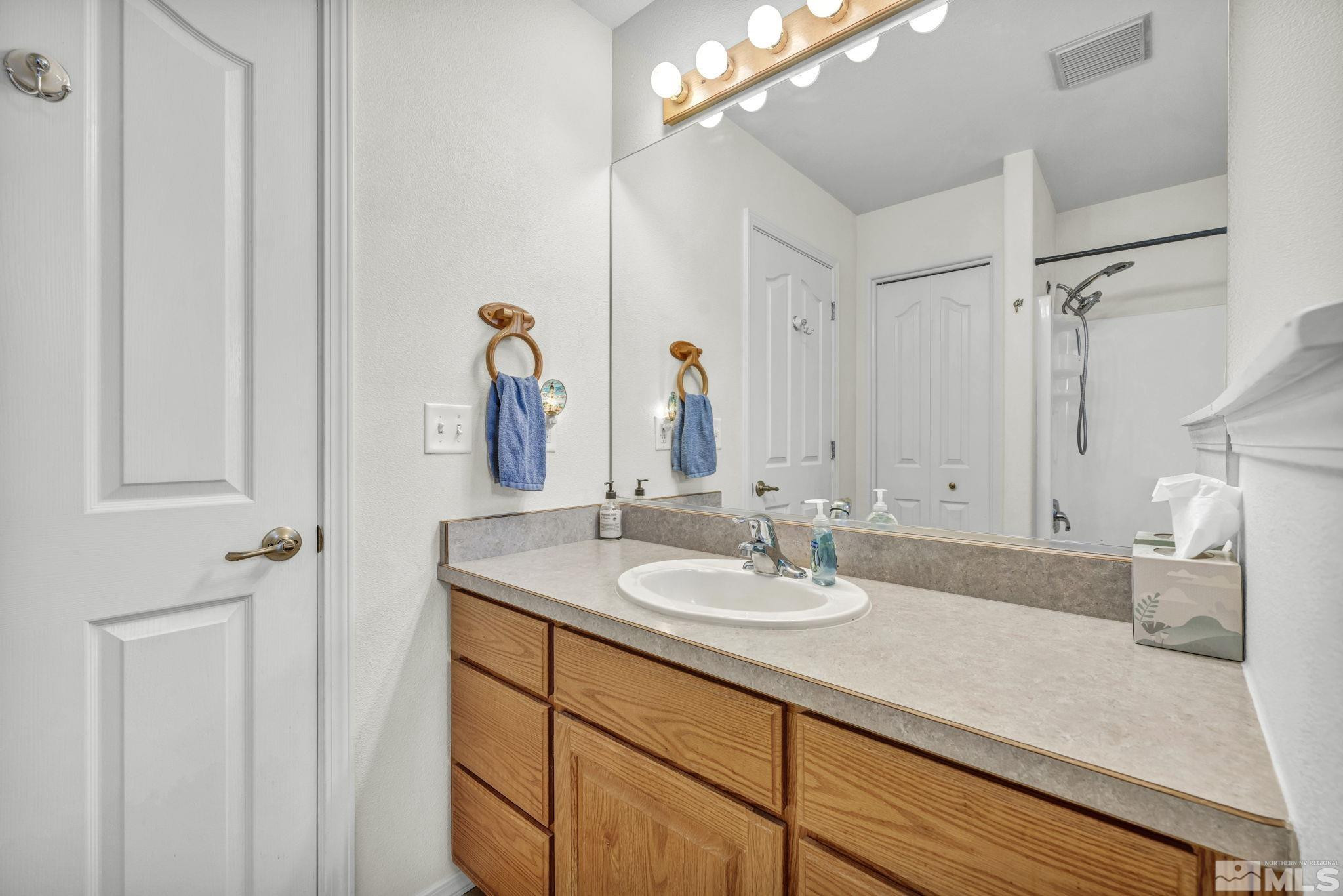 688 Sunrise Terrace Property Photo 24