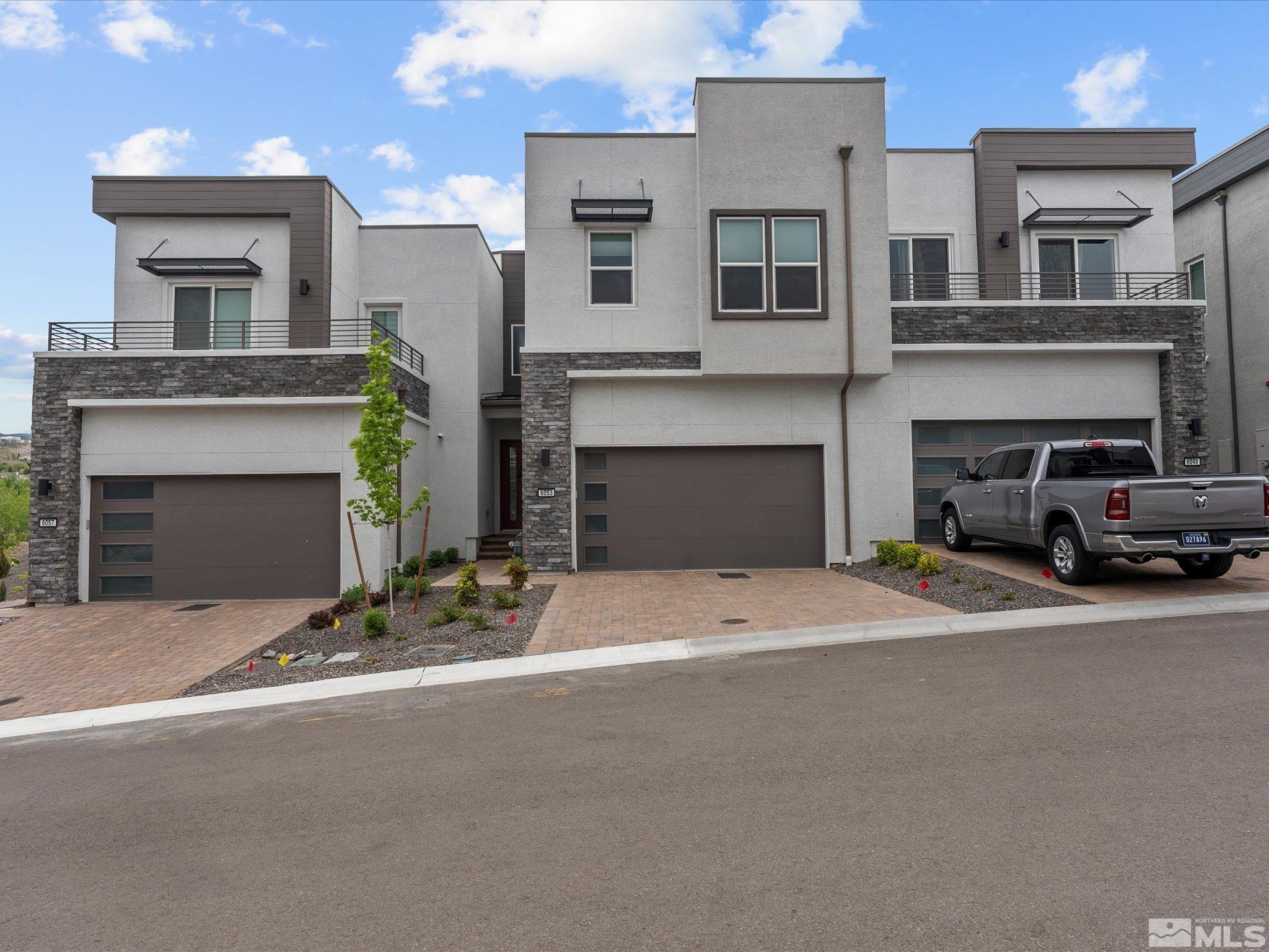 6053 Kelly Heights Way Property Photo 1