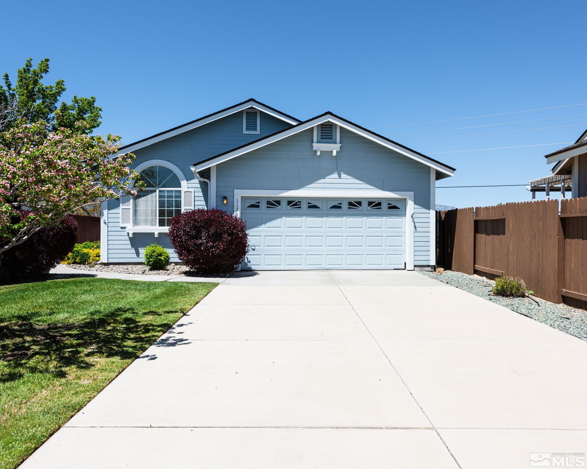 1175 White Oak Loop Property Photo 1