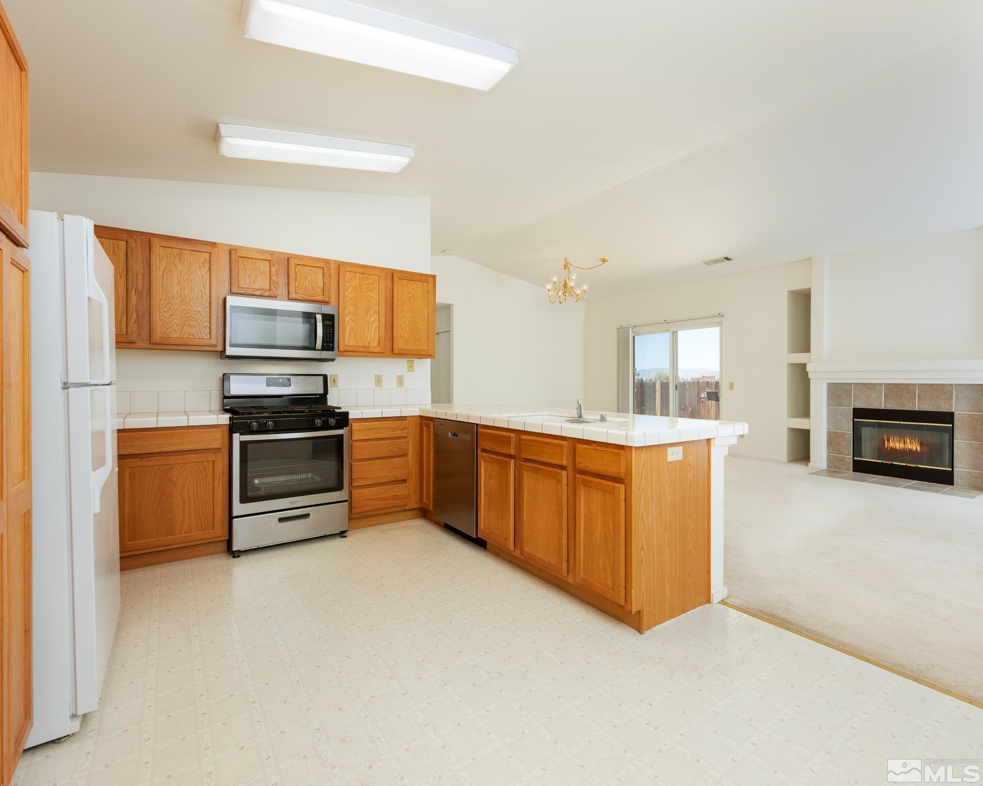 1175 White Oak Loop Property Photo 3