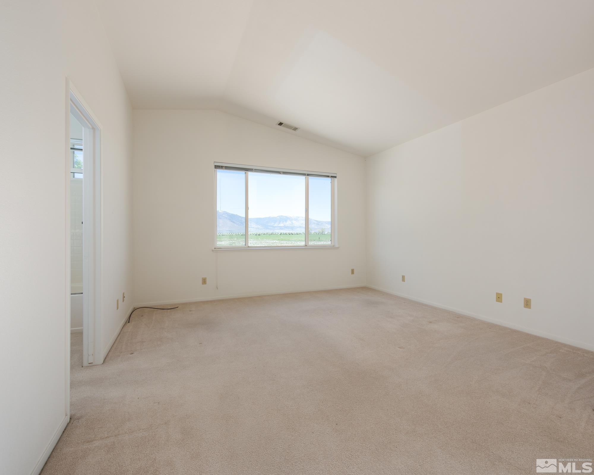 1175 White Oak Loop Property Photo 10