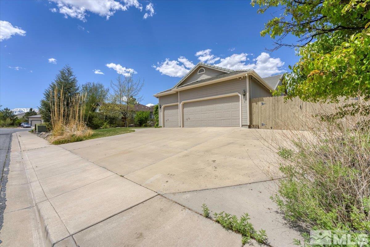 733 Gold River Court Property Photo