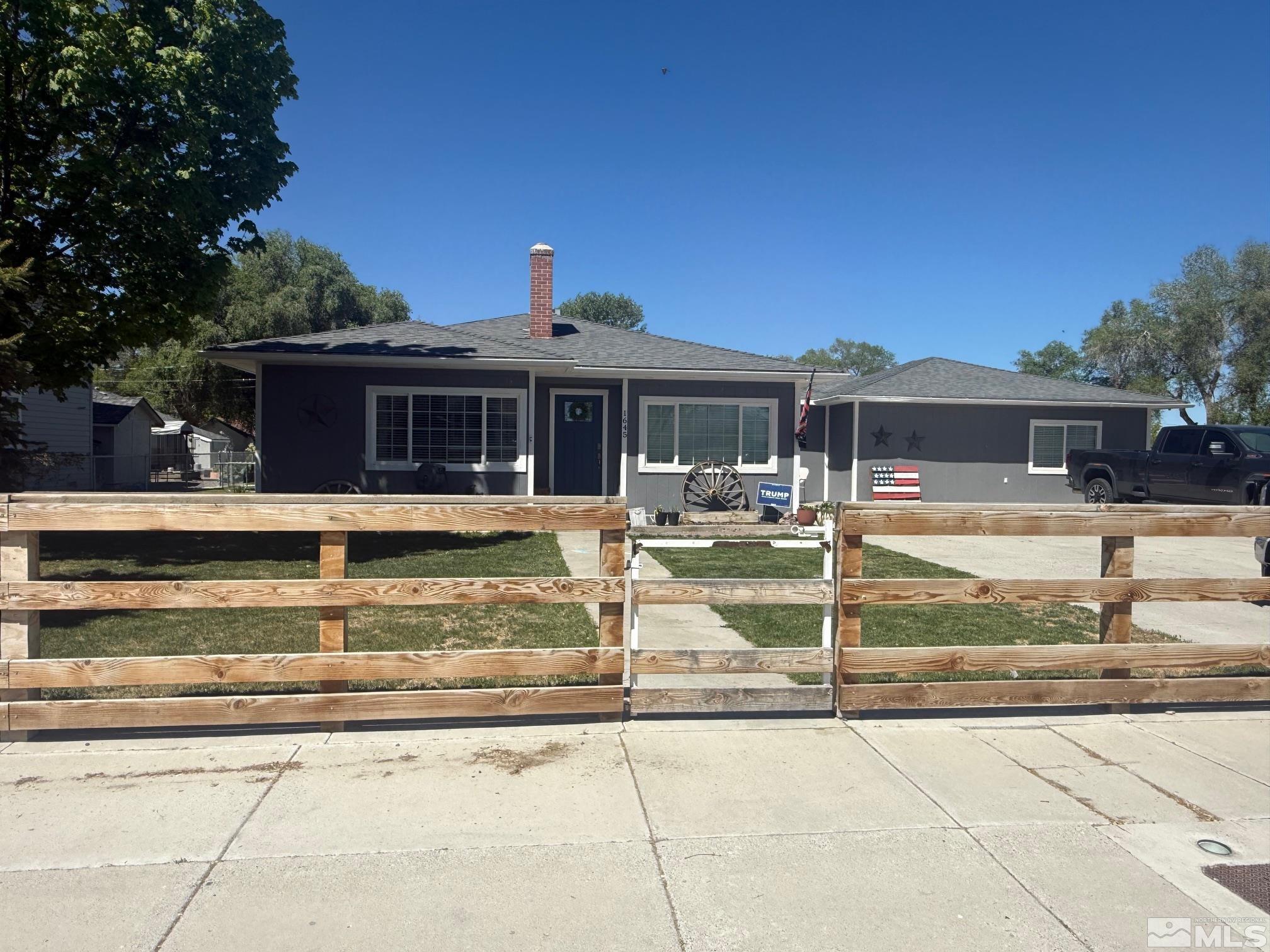1645 Central Ave Property Photo
