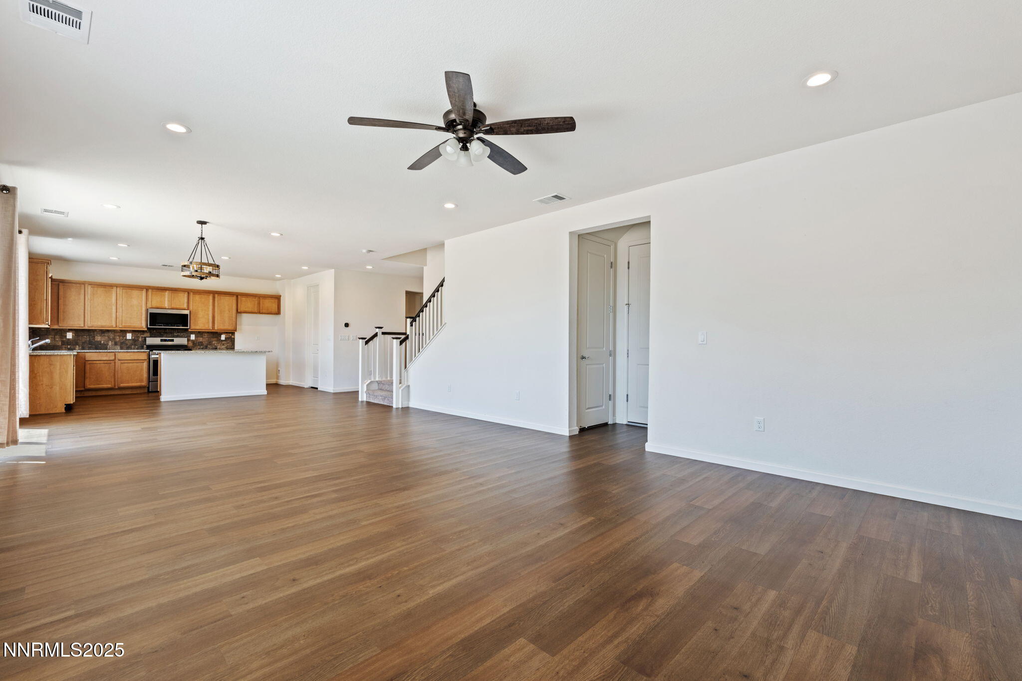 2187 Sprague Drive Property Photo 5