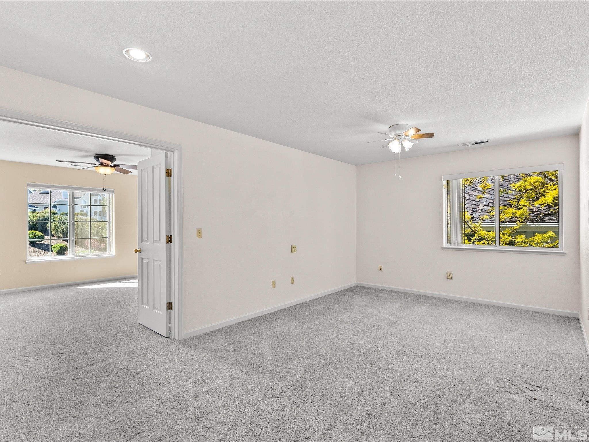6190 Carriage House Way Property Photo 23