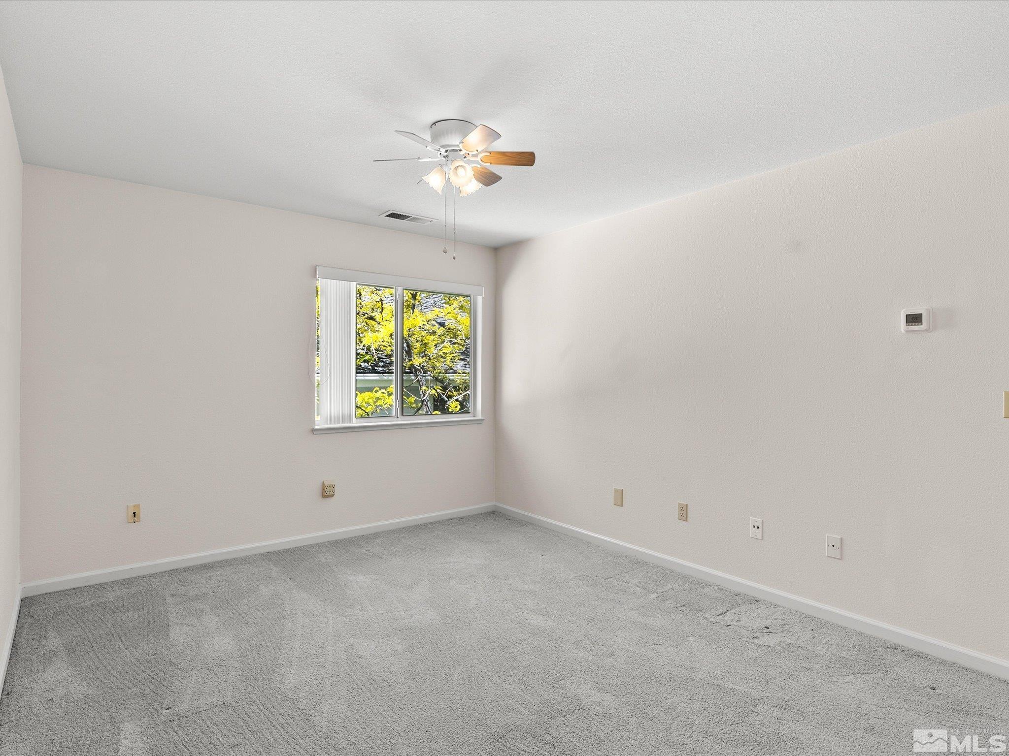 6190 Carriage House Way Property Photo 25