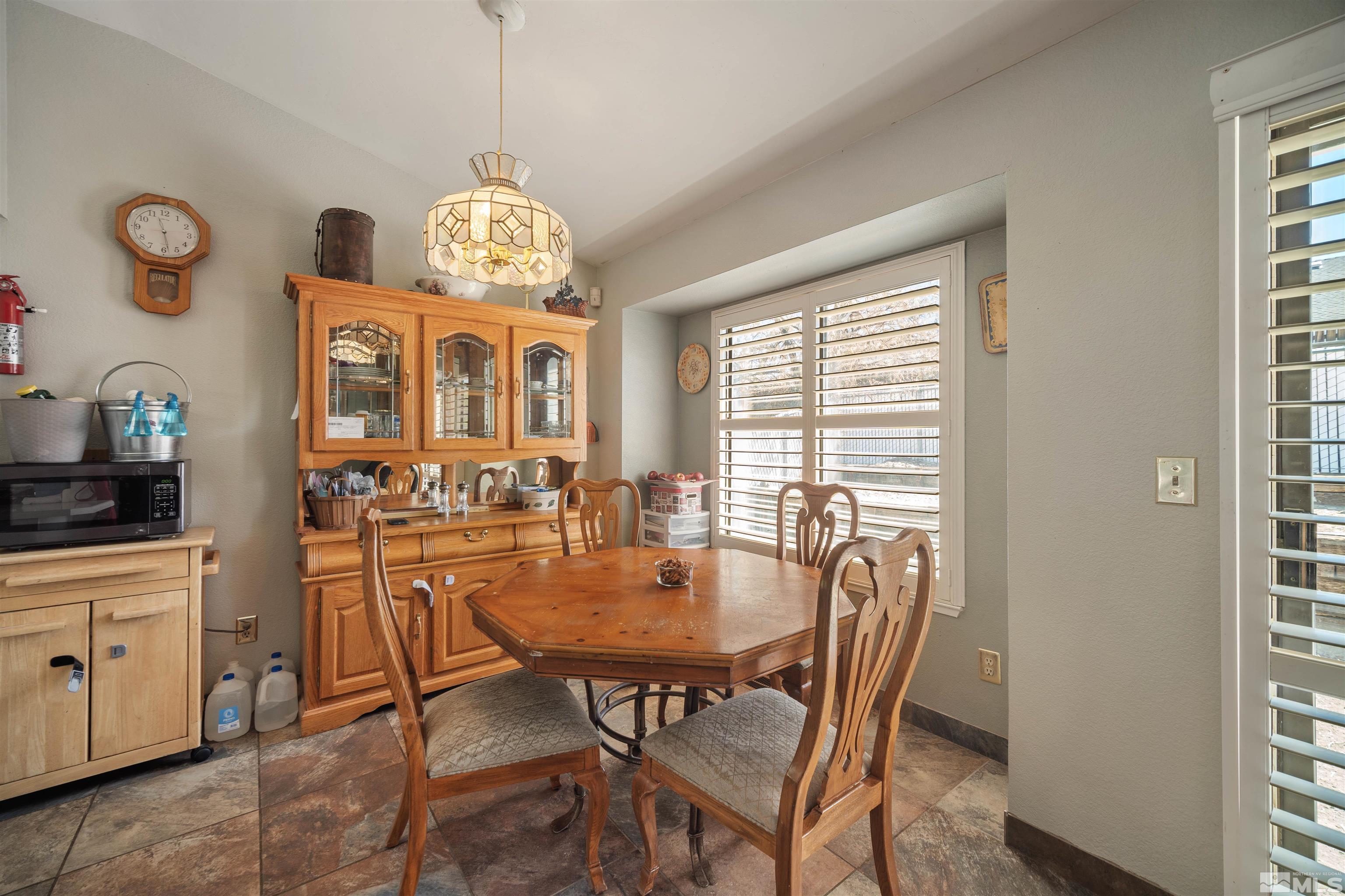 1702 Johns Circle Property Photo 14