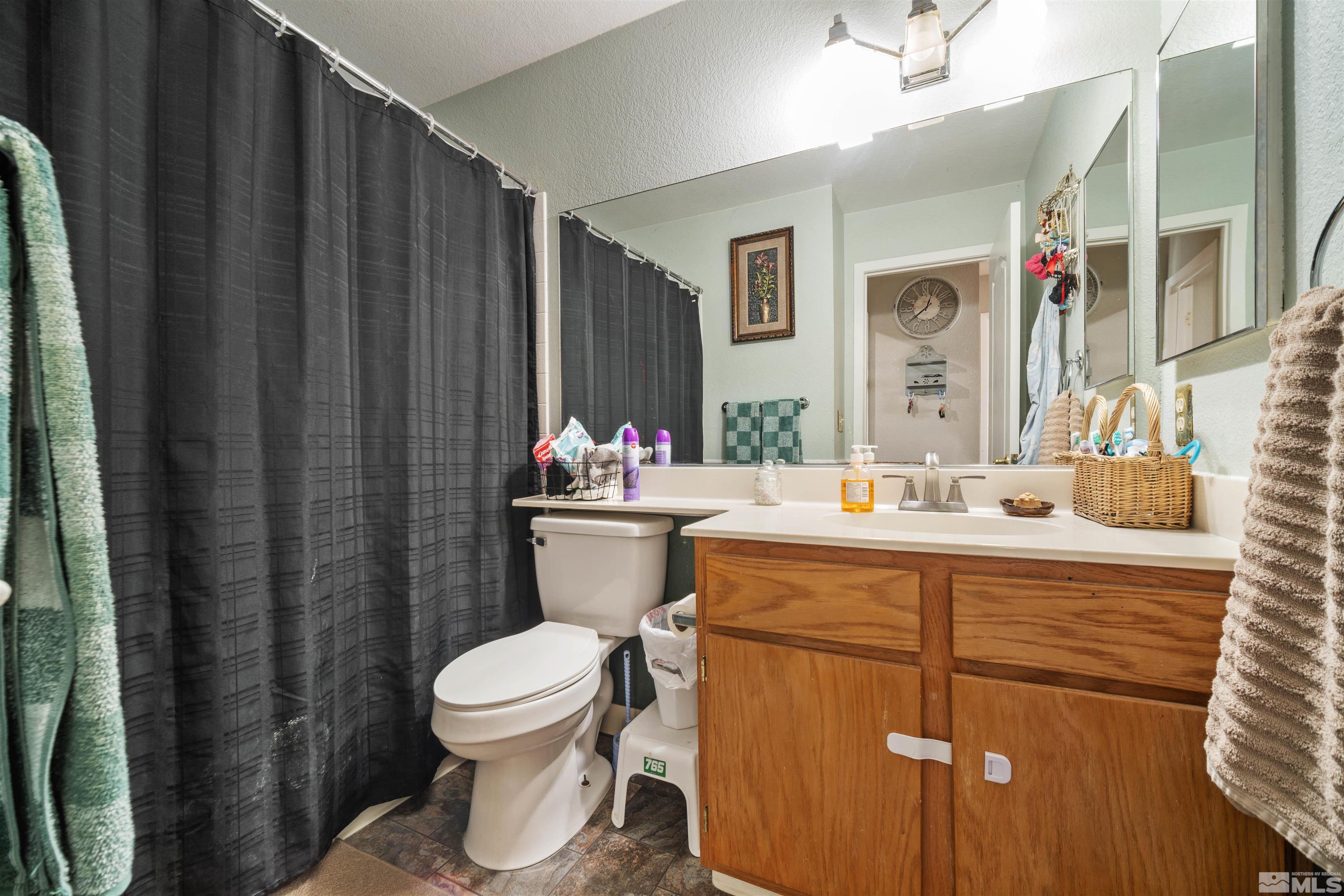 1702 Johns Circle Property Photo 25