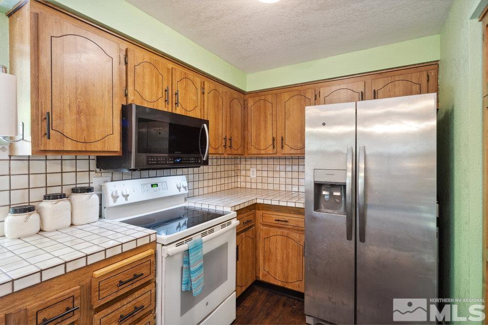 960 Cherry Tree Drive Property Photo 14