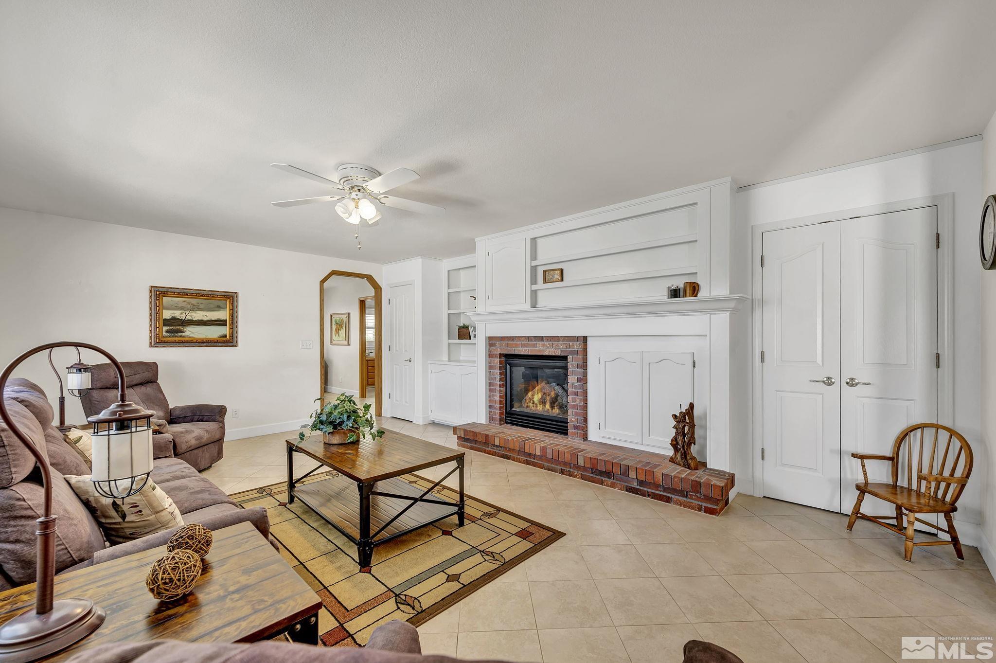 1871 Walnut Court Property Photo