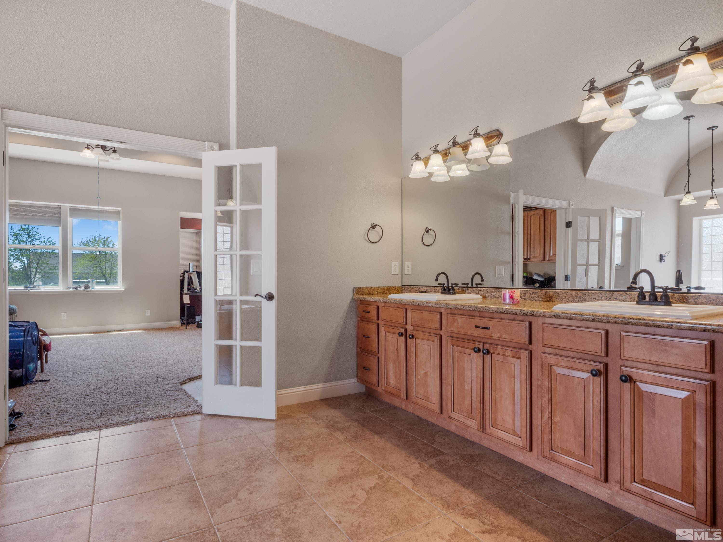 2704 Thirsty Magoo Court Property Photo 17
