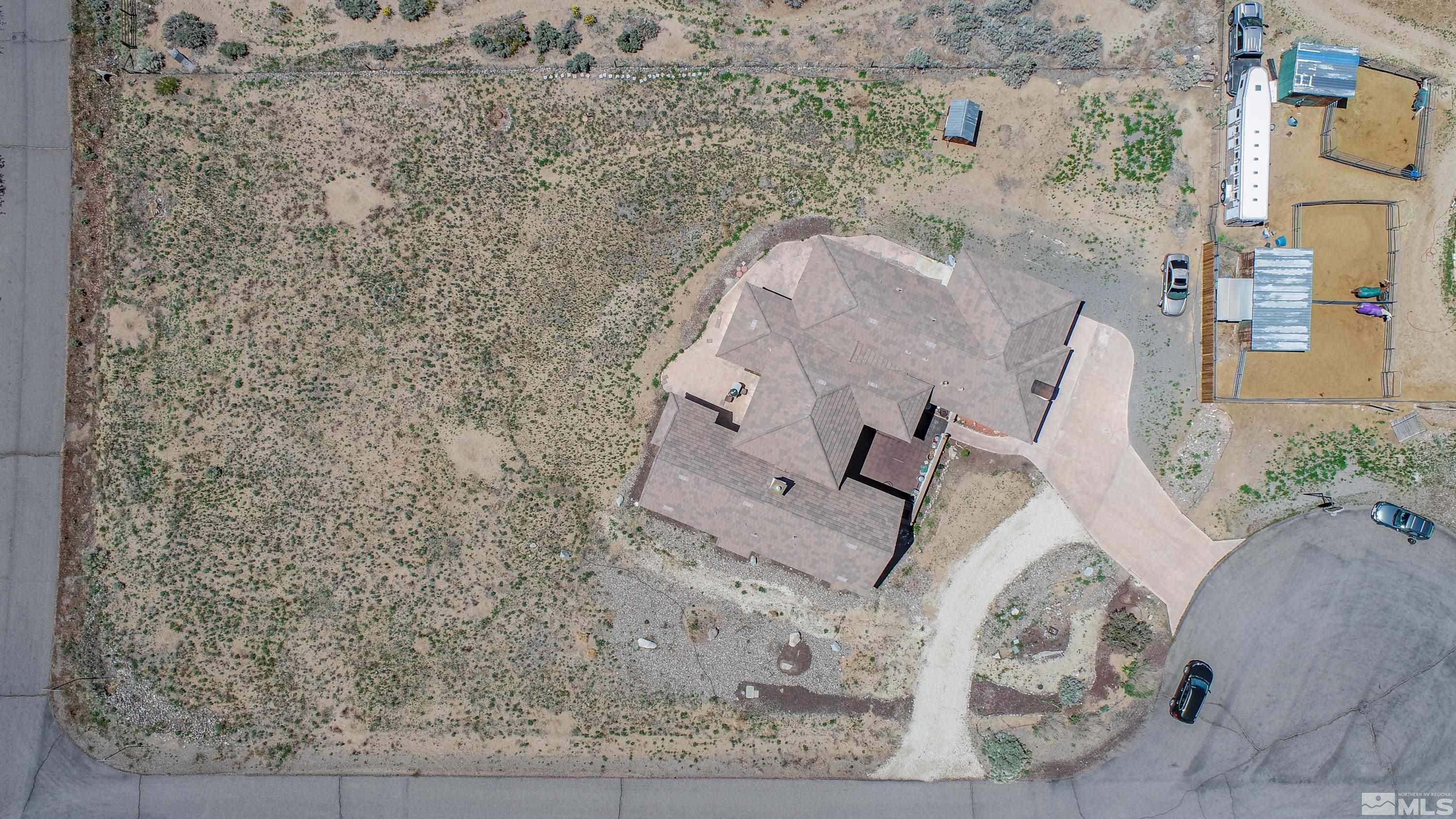 2704 Thirsty Magoo Court Property Photo 38