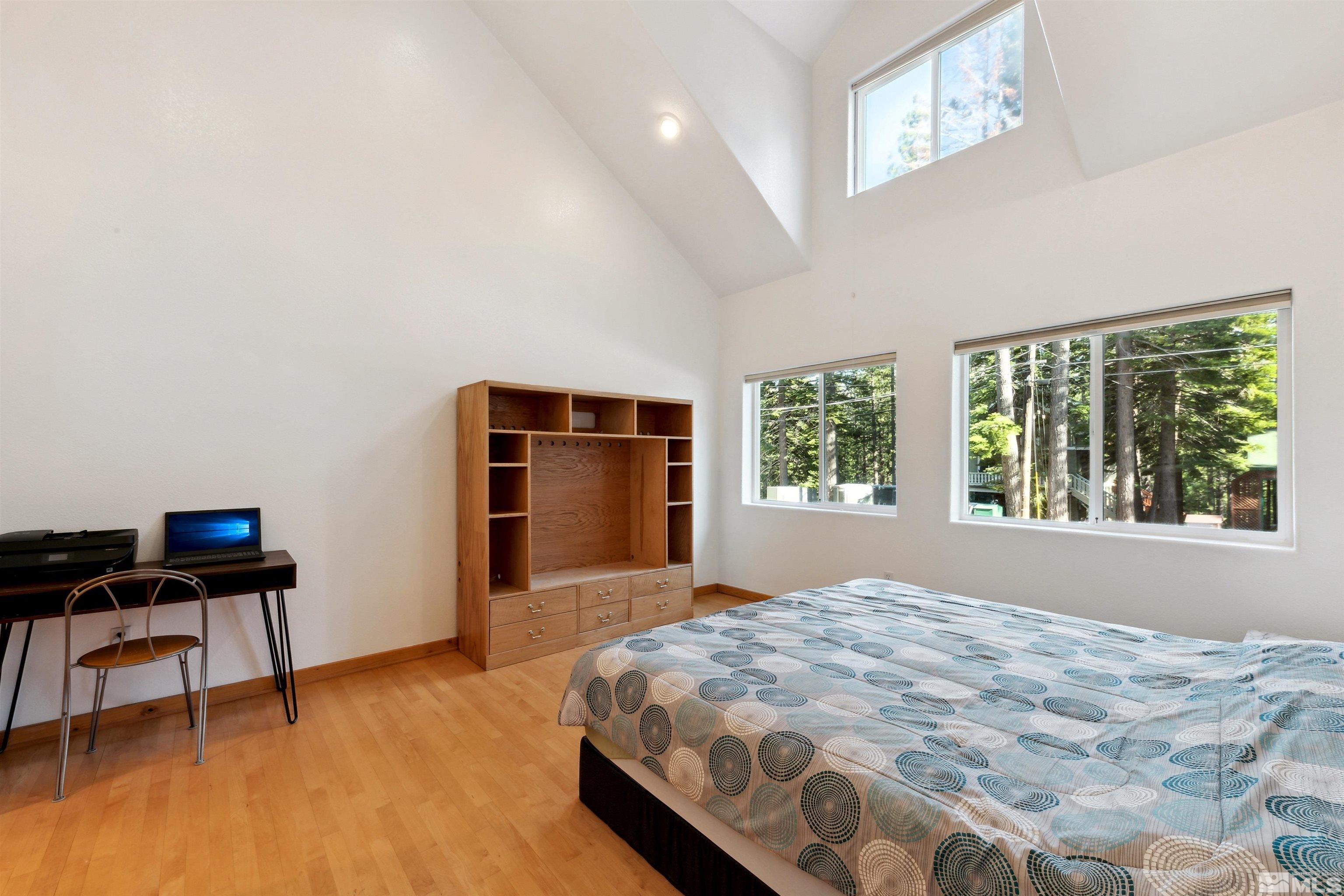733 Cayuga Property Photo 14